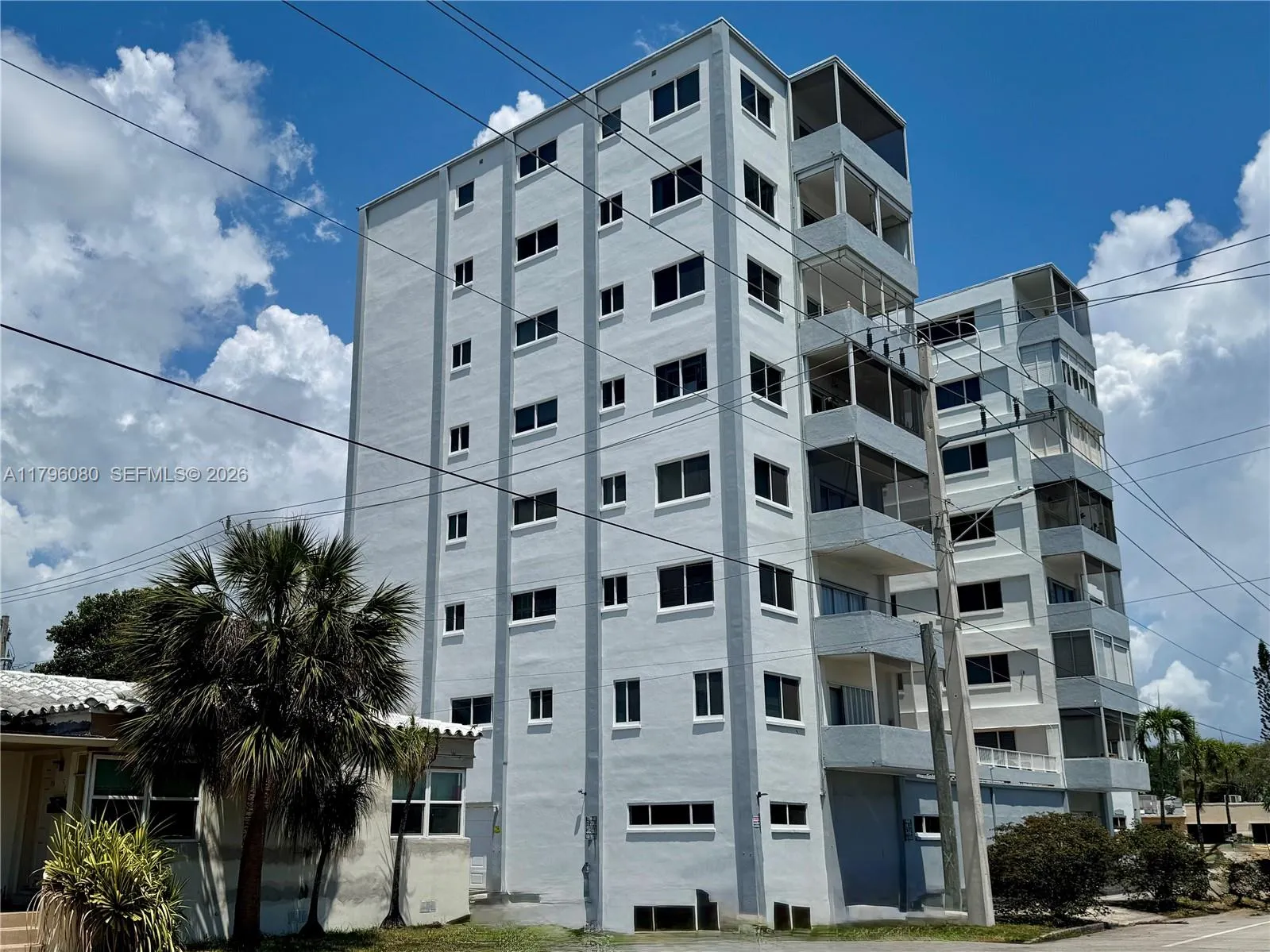 1700 Pierce St 202, Hollywood, Florida 33020, Hollywood, Florida 33020, 1 Bedroom Bedrooms, 5 Rooms Rooms,1 BathroomBathrooms,Residential,For Sale,1700 Pierce St 202, Hollywood, Florida 33020,A11796080