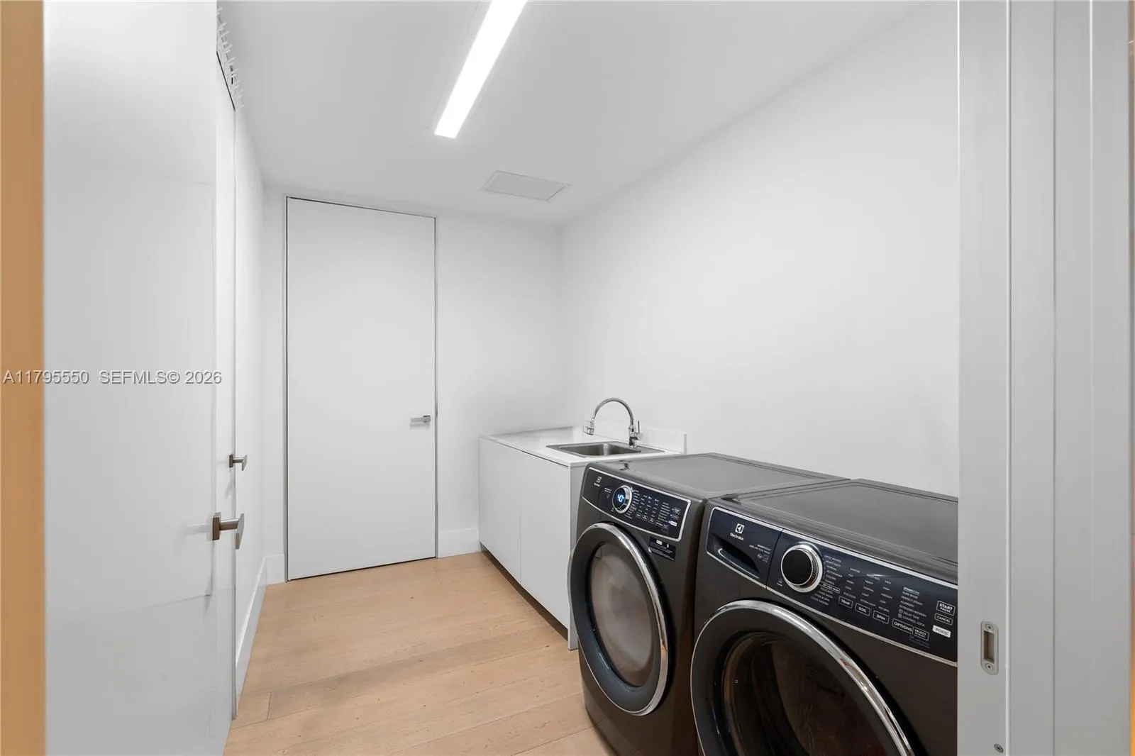 7025 Fisher Island Dr 7025, Miami Beach, Florida 3, Miami Beach, Florida 33109, 5 Bedrooms Bedrooms, ,6 BathroomsBathrooms,Residential,For Sale,7025 Fisher Island Dr 7025, Miami Beach, Florida 3,A11795550