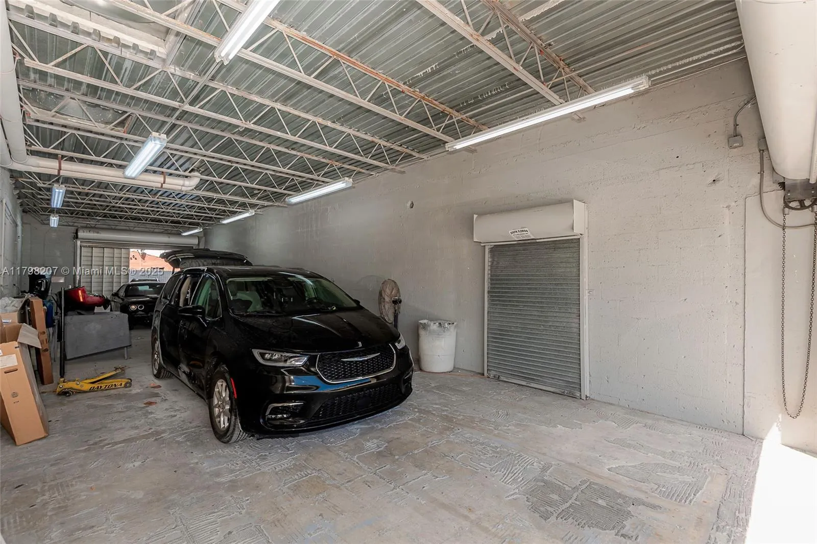 500 S Dixie Hwy, Hollywood, Florida 33020, Hollywood, Florida 33020, ,Commercial Sale,For Sale,500 S Dixie Hwy, Hollywood, Florida 33020,A11798207