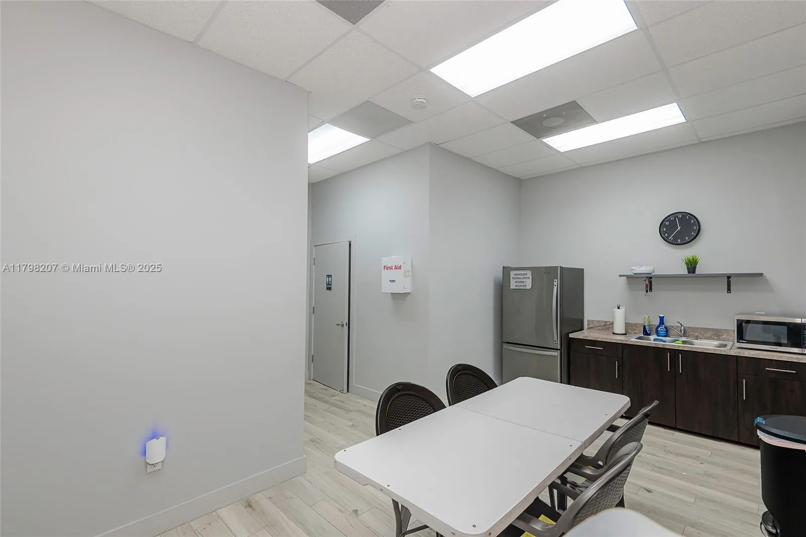 500 S Dixie Hwy, Hollywood, Florida 33020, Hollywood, Florida 33020, ,Commercial Sale,For Sale,500 S Dixie Hwy, Hollywood, Florida 33020,A11798207