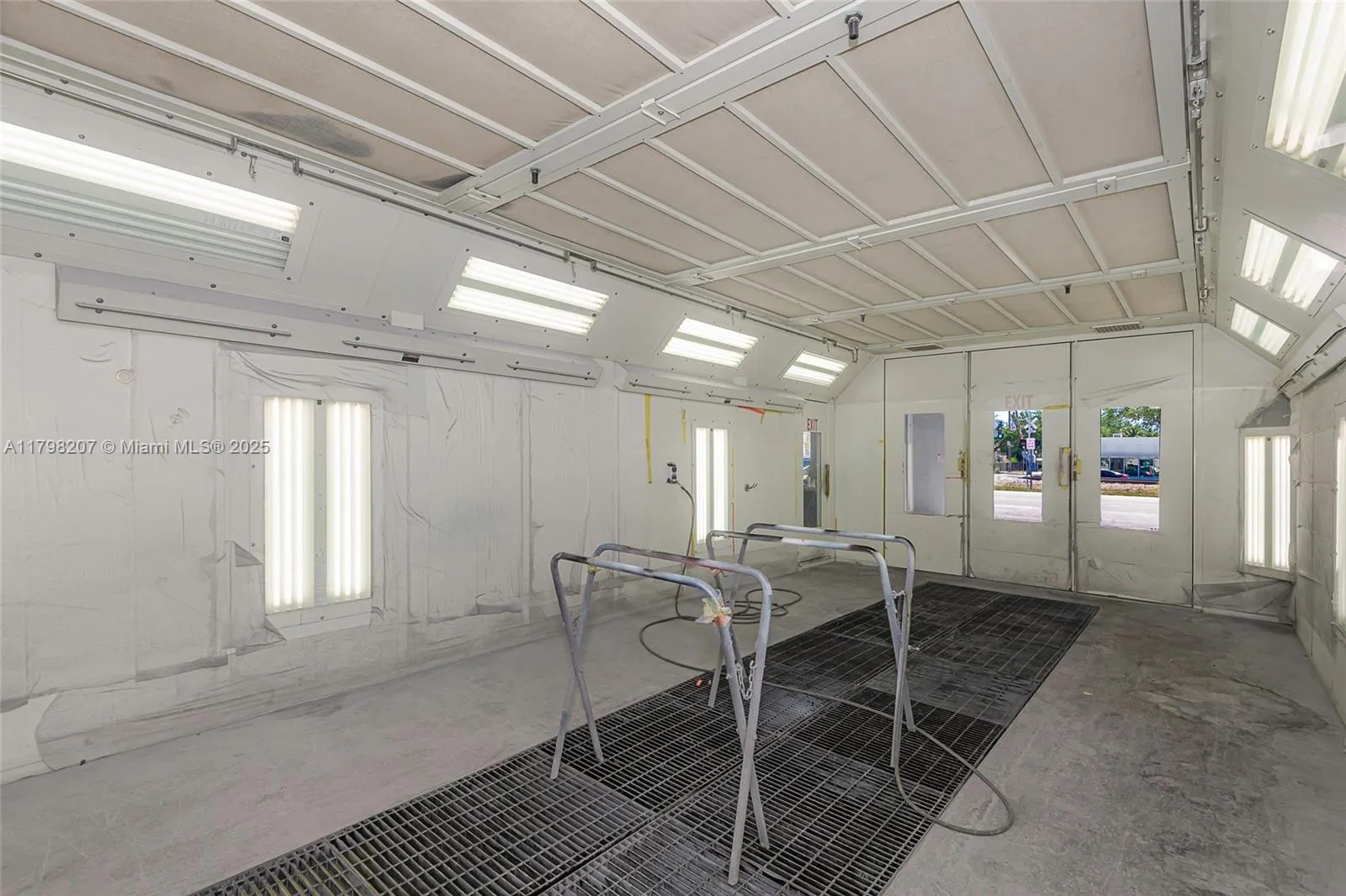 500 S Dixie Hwy, Hollywood, Florida 33020, Hollywood, Florida 33020, ,Commercial Sale,For Sale,500 S Dixie Hwy, Hollywood, Florida 33020,A11798207