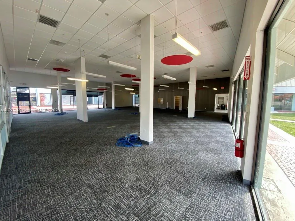 4450 N University Dr 4450, Lauderhill, Florida 333, Lauderhill, Florida 33351, ,Commercial Lease,For Rent,4450 N University Dr 4450, Lauderhill, Florida 333,A11797399