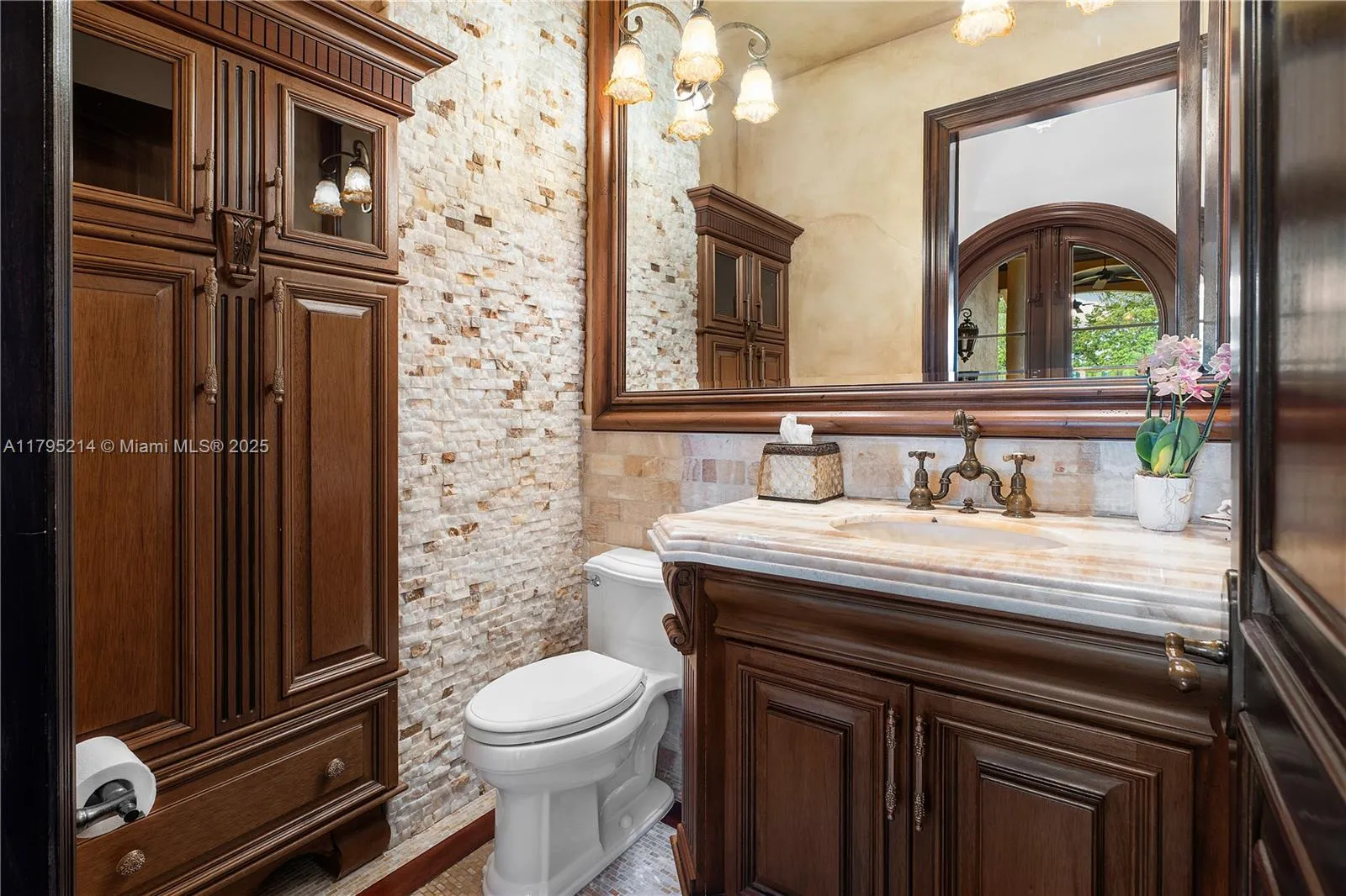 Guest Bathroom- Main Level