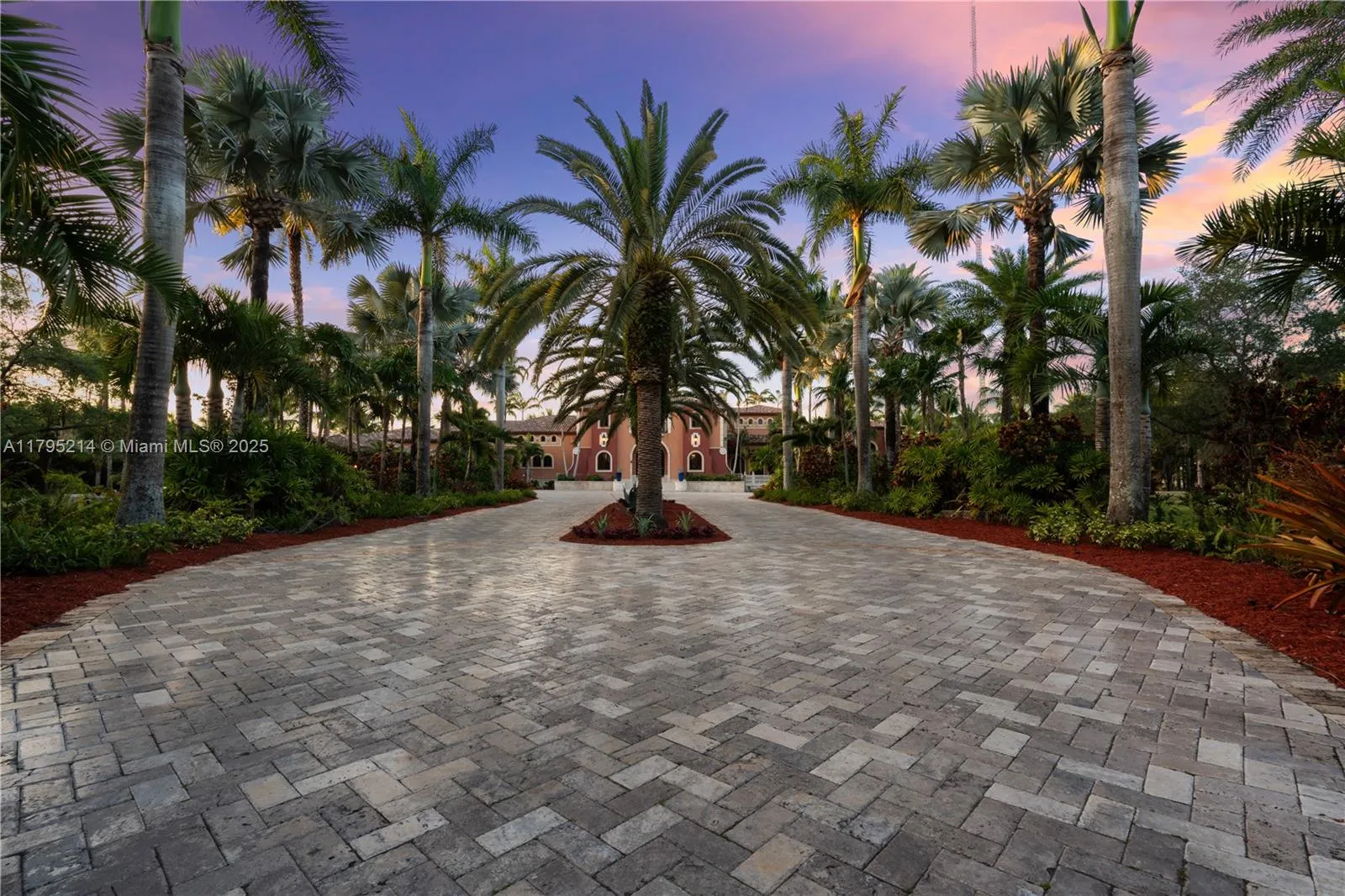 17201 Sw 248th St, Homestead, Florida 33031, Homestead, Florida 33031, 6 Bedrooms Bedrooms, ,7 BathroomsBathrooms,Residential,For Sale,17201 Sw 248th St, Homestead, Florida 33031,A11795214