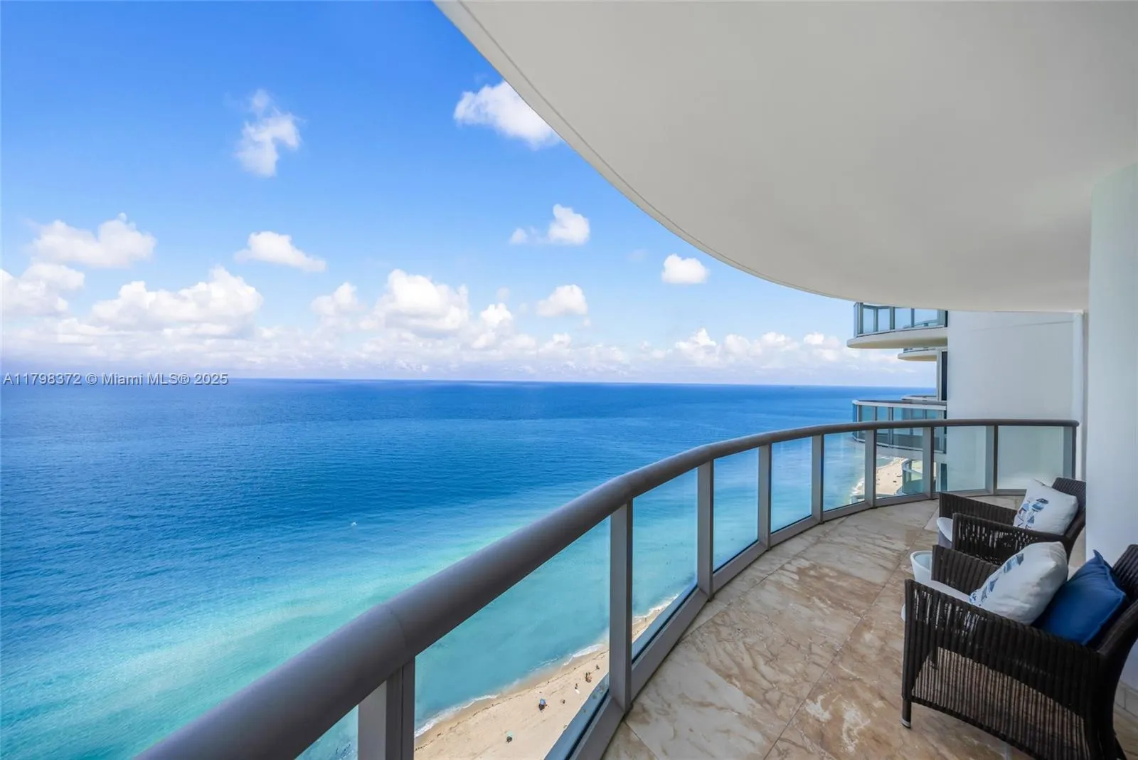 6365 Collins Ave 3202, Miami Beach, Florida 33141, Miami Beach, Florida 33141, 2 Bedrooms Bedrooms, ,2 BathroomsBathrooms,Residential,For Sale,6365 Collins Ave 3202, Miami Beach, Florida 33141,A11798372