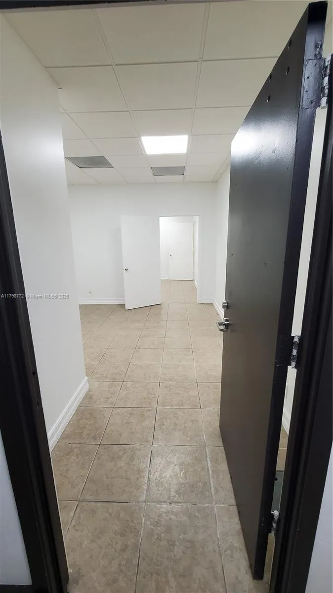 7570 Nw 14th St, Miami, Florida 33126, Miami, Florida 33126, ,Commercial Lease,For Rent,7570 Nw 14th St, Miami, Florida 33126,A11798772