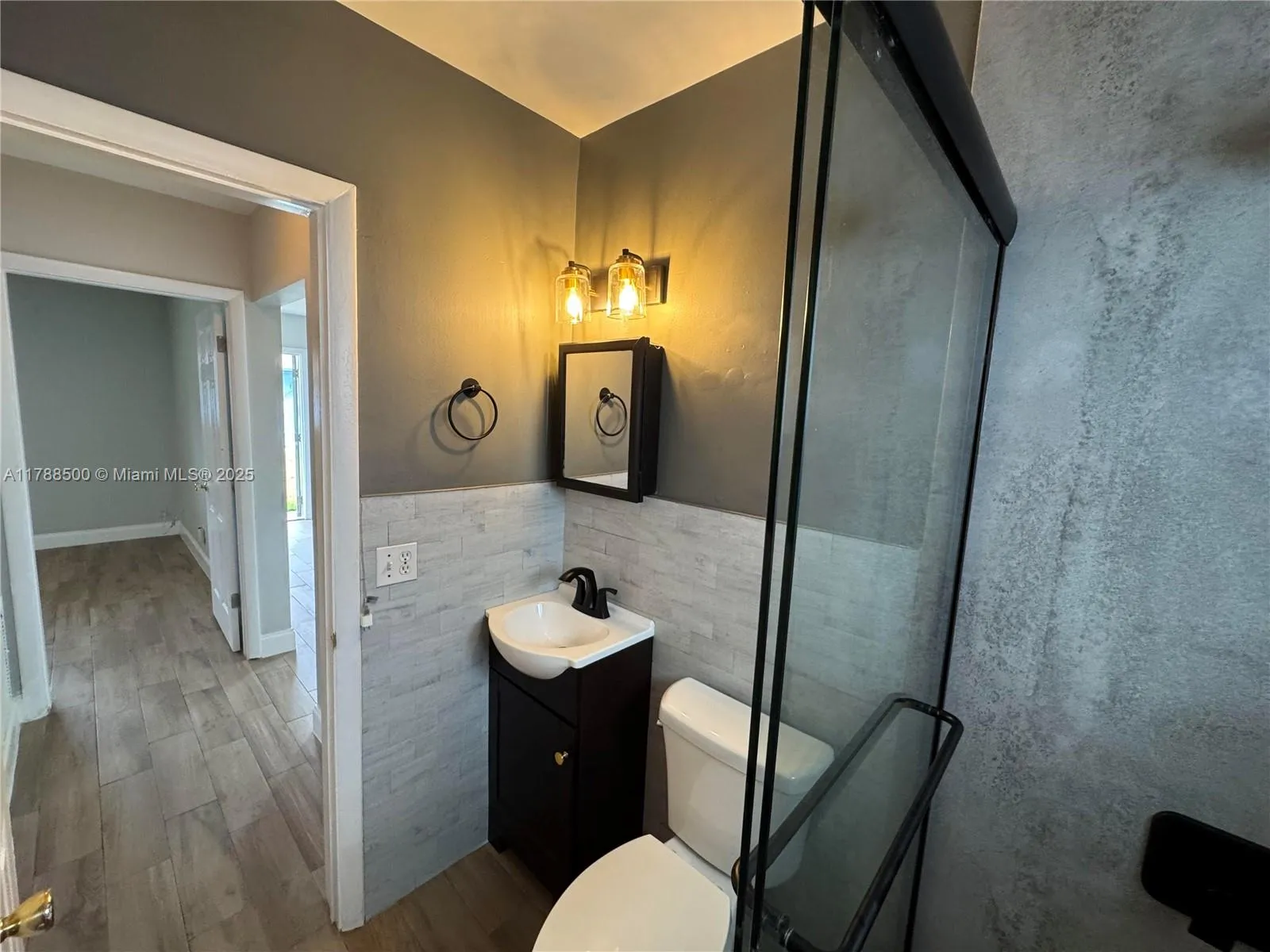 2641 Sw 13th Ave, Fort Lauderdale, Florida 33315, Fort Lauderdale, Florida 33315, ,Residential Income,For Sale,2641 Sw 13th Ave, Fort Lauderdale, Florida 33315,A11788500