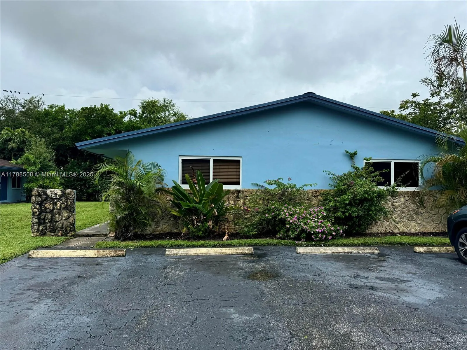 2631 Sw 13th Ave, Fort Lauderdale, Florida 33315, Fort Lauderdale, Florida 33315, ,Residential Income,For Sale,2631 Sw 13th Ave, Fort Lauderdale, Florida 33315,A11788508
