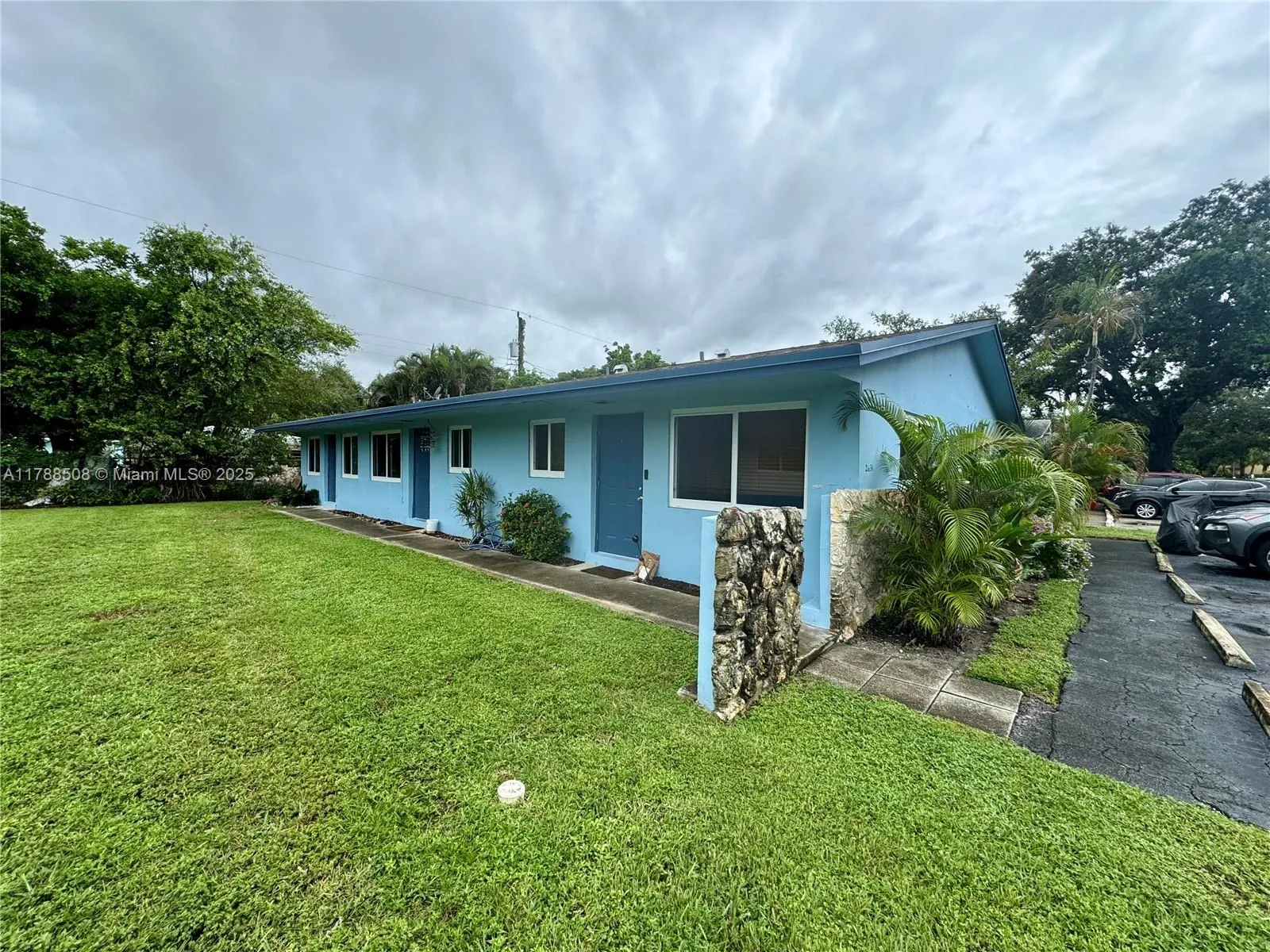 2631 Sw 13th Ave, Fort Lauderdale, Florida 33315, Fort Lauderdale, Florida 33315, ,Residential Income,For Sale,2631 Sw 13th Ave, Fort Lauderdale, Florida 33315,A11788508