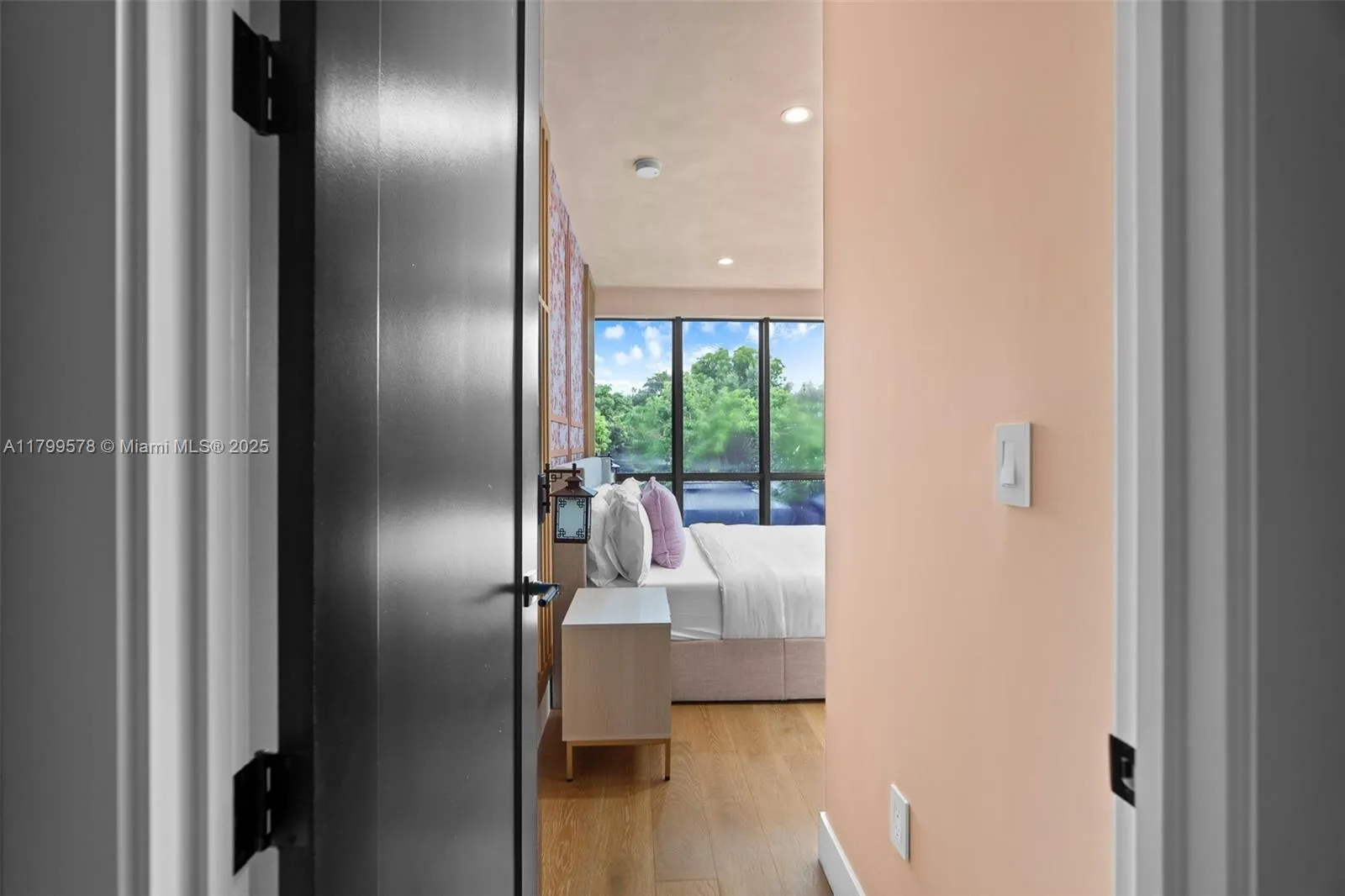 410 Nw 52nd St 410, Miami, Florida 33127, Miami, Florida 33127, 3 Bedrooms Bedrooms, ,2 BathroomsBathrooms,Residential Lease,For Rent,410 Nw 52nd St 410, Miami, Florida 33127,A11799578