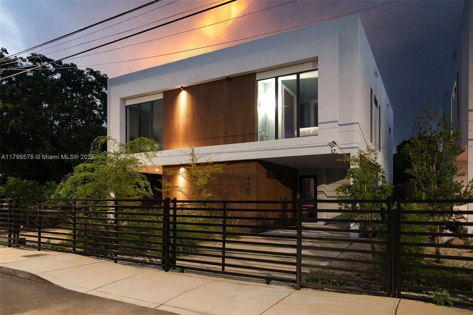 410 Nw 52nd St 410, Miami, Florida 33127, Miami, Florida 33127, 3 Bedrooms Bedrooms, ,2 BathroomsBathrooms,Residential Lease,For Rent,410 Nw 52nd St 410, Miami, Florida 33127,A11799578