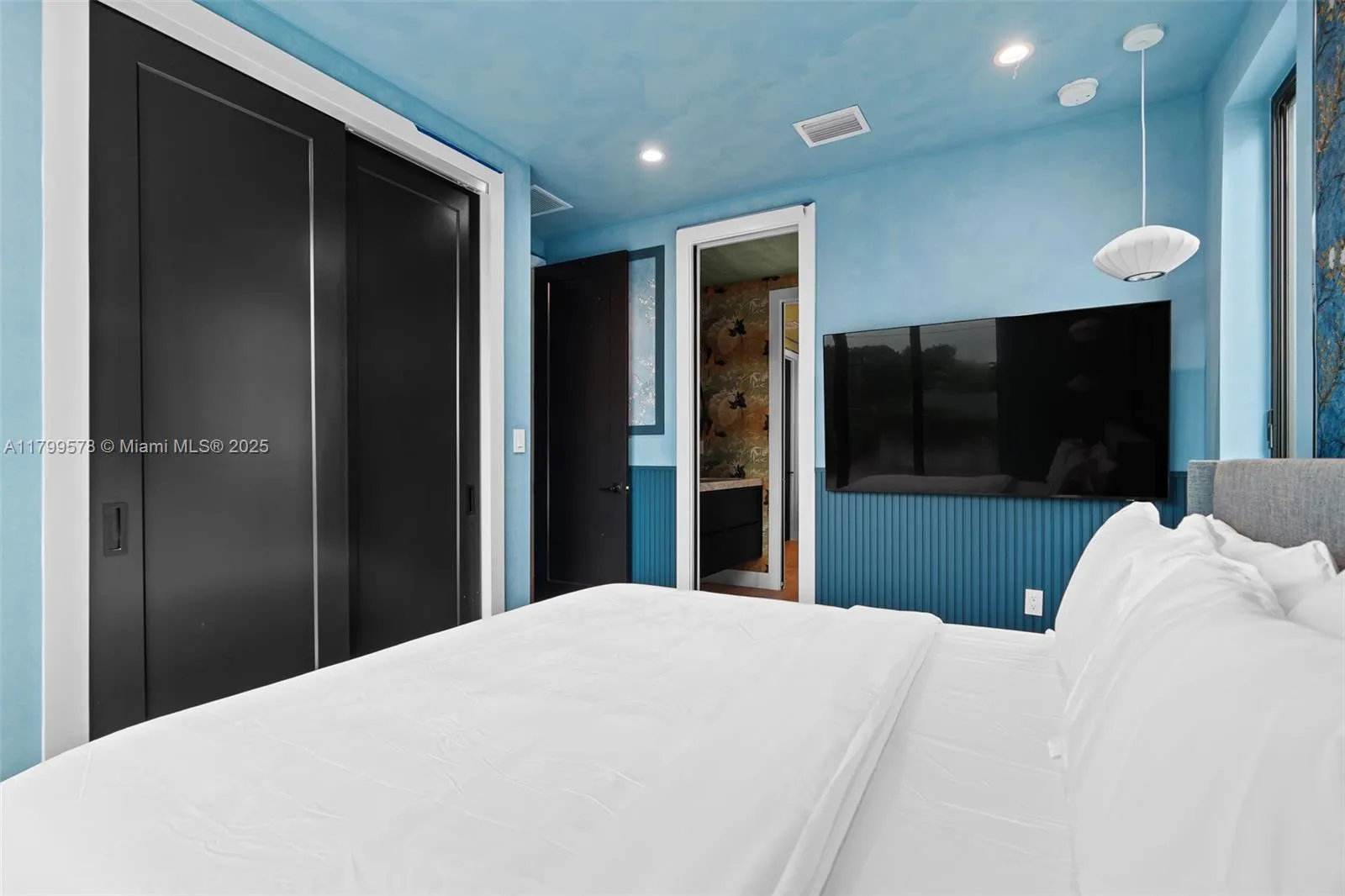410 Nw 52nd St 410, Miami, Florida 33127, Miami, Florida 33127, 3 Bedrooms Bedrooms, ,2 BathroomsBathrooms,Residential Lease,For Rent,410 Nw 52nd St 410, Miami, Florida 33127,A11799578