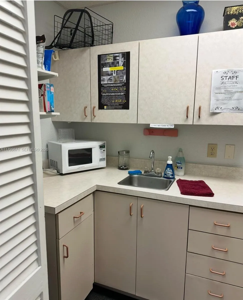 8955 Sw 87th Ct, Miami, Florida 33176, Miami, Florida 33176, ,Commercial Lease,For Rent,8955 Sw 87th Ct, Miami, Florida 33176,A11799671