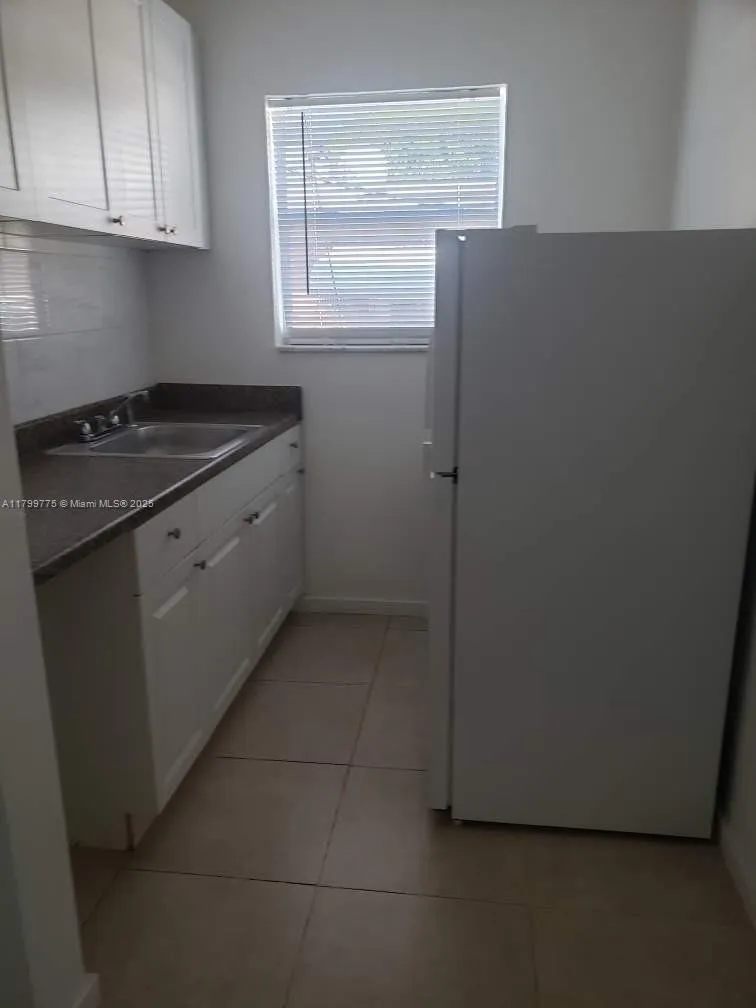 1608 Drexel Avenue 19, Miami Beach, Florida 33139, Miami Beach, Florida 33139, 2 Bedrooms Bedrooms, ,2 BathroomsBathrooms,Residential Lease,For Rent,1608 Drexel Avenue 19, Miami Beach, Florida 33139,A11799775