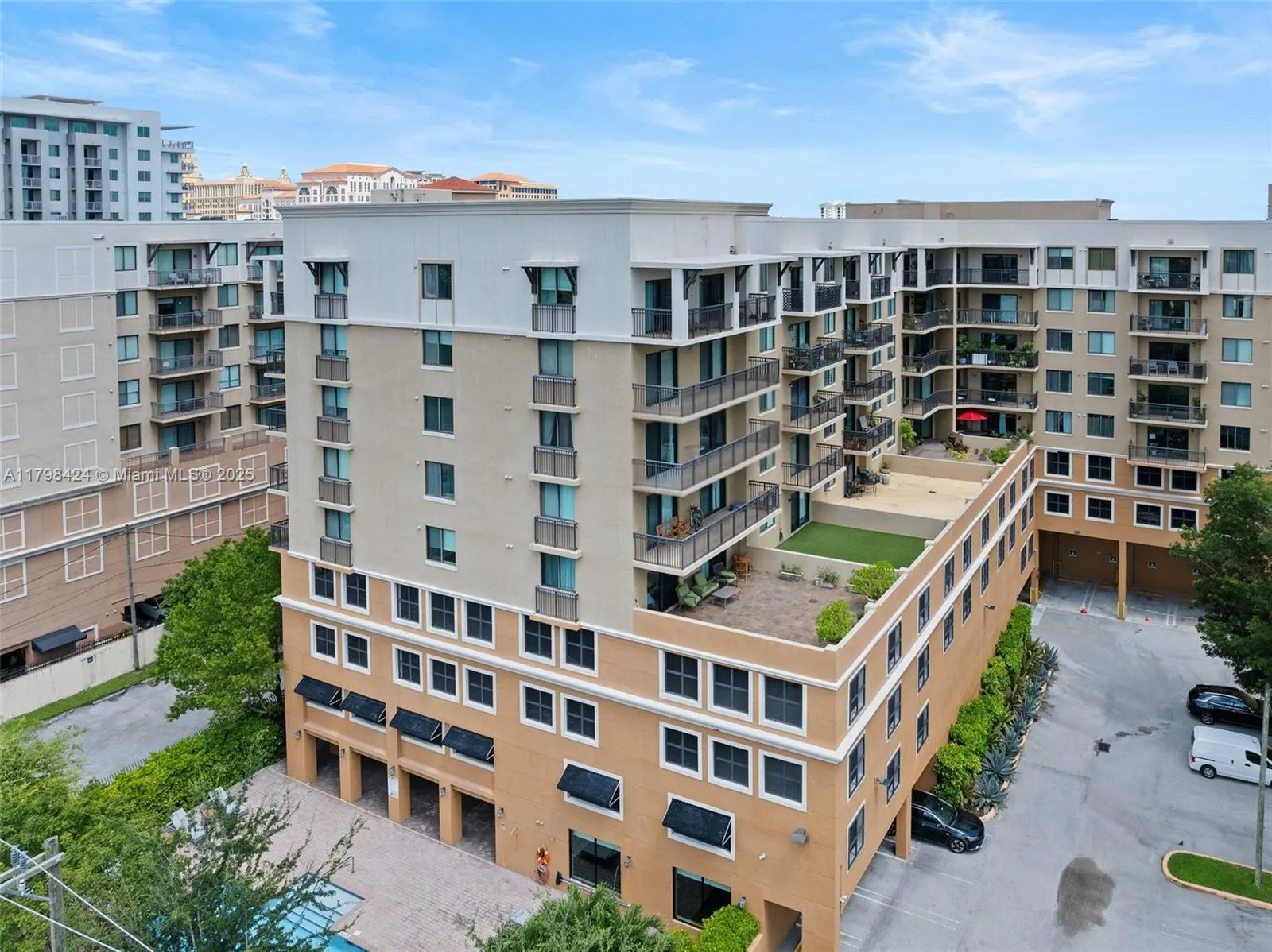3530 Sw 22nd St 614, Miami, Florida 33145, Miami, Florida 33145, 1 Bedroom Bedrooms, ,1 BathroomBathrooms,Residential,For Sale,3530 Sw 22nd St 614, Miami, Florida 33145,A11798424