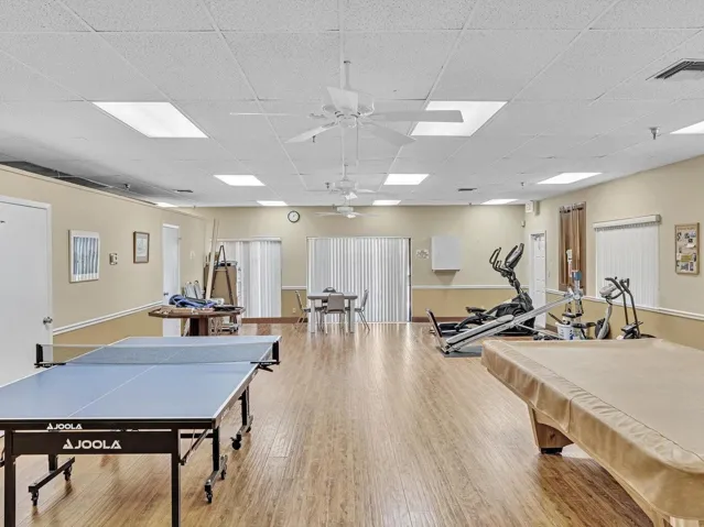 Bridgevew game room
