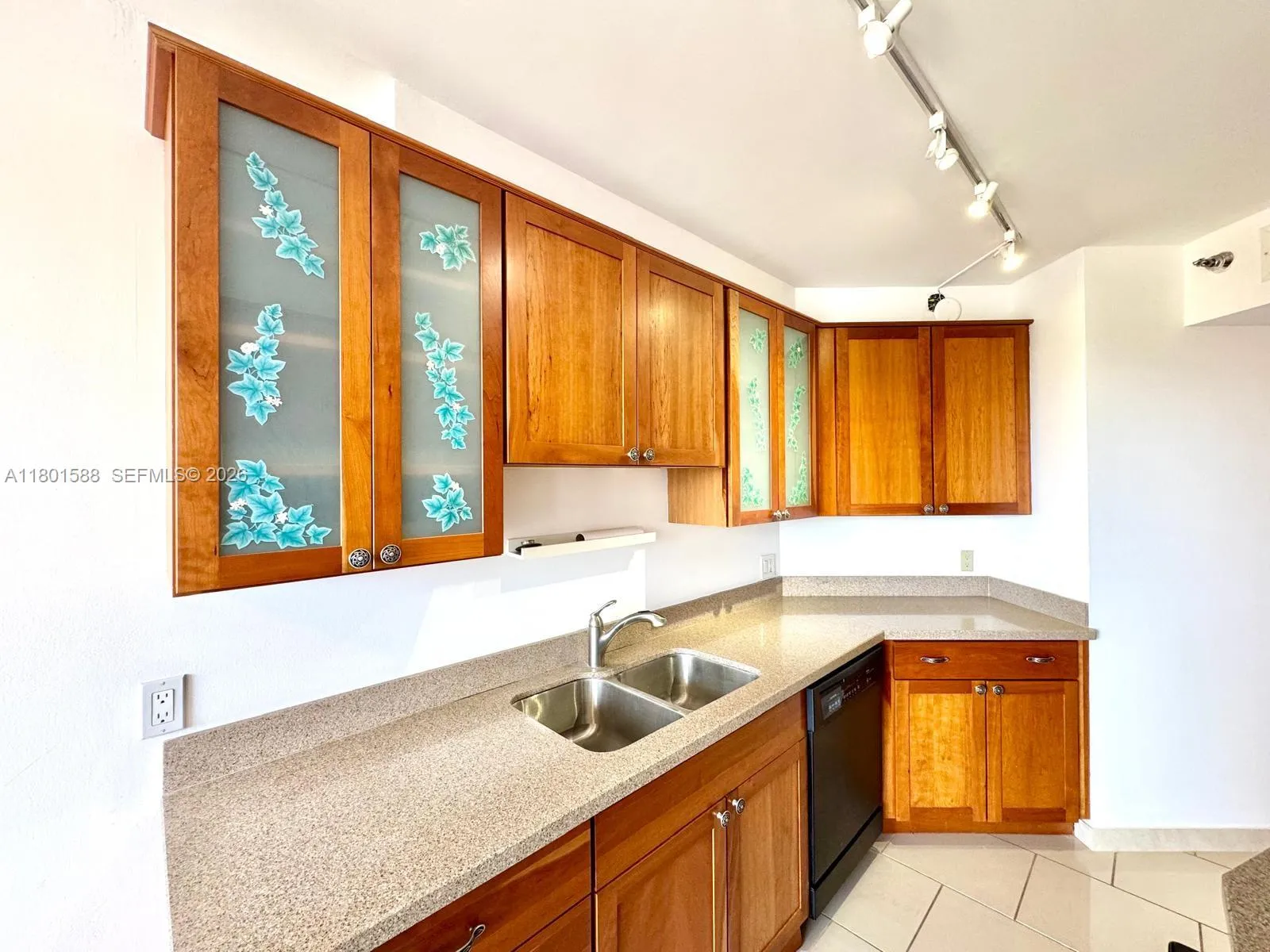 3610 Yacht Club Dr 810, Aventura, Florida 33180, Aventura, Florida 33180, 2 Bedrooms Bedrooms, ,2 BathroomsBathrooms,Residential,For Sale,3610 Yacht Club Dr 810, Aventura, Florida 33180,A11801588