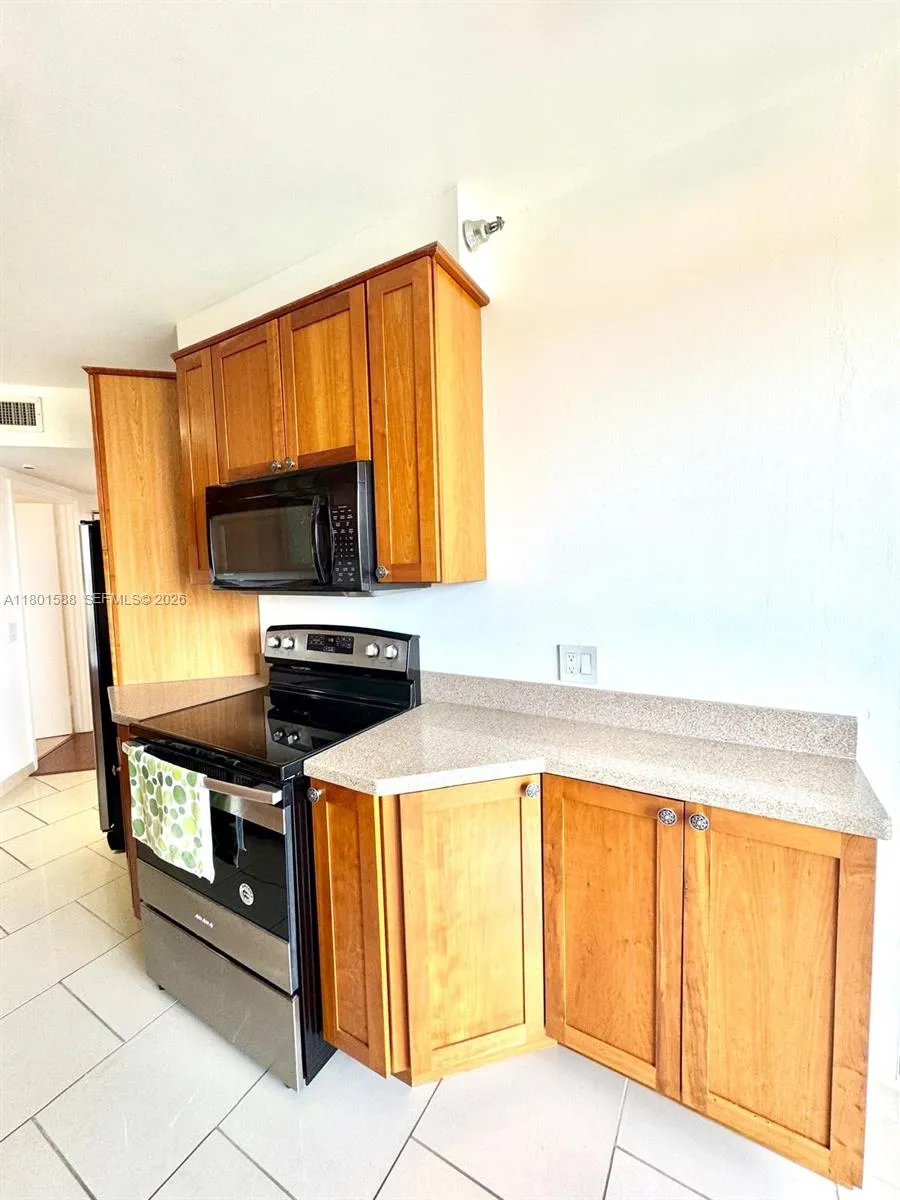 3610 Yacht Club Dr 810, Aventura, Florida 33180, Aventura, Florida 33180, 2 Bedrooms Bedrooms, ,2 BathroomsBathrooms,Residential,For Sale,3610 Yacht Club Dr 810, Aventura, Florida 33180,A11801588