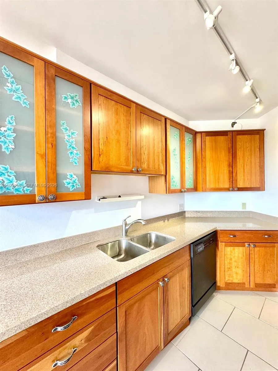 3610 Yacht Club Dr 810, Aventura, Florida 33180, Aventura, Florida 33180, 2 Bedrooms Bedrooms, ,2 BathroomsBathrooms,Residential,For Sale,3610 Yacht Club Dr 810, Aventura, Florida 33180,A11801588