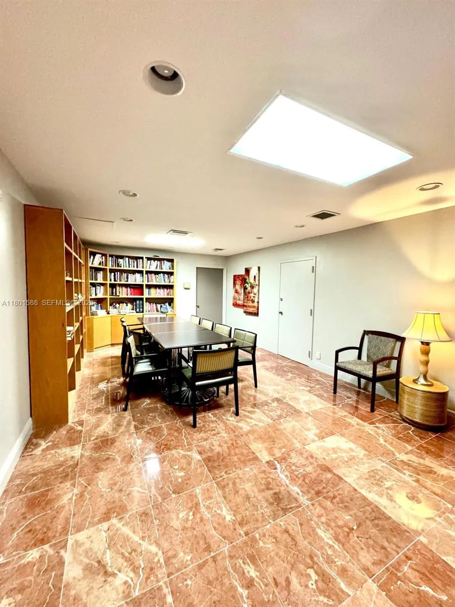 3610 Yacht Club Dr 810, Aventura, Florida 33180, Aventura, Florida 33180, 2 Bedrooms Bedrooms, ,2 BathroomsBathrooms,Residential,For Sale,3610 Yacht Club Dr 810, Aventura, Florida 33180,A11801588
