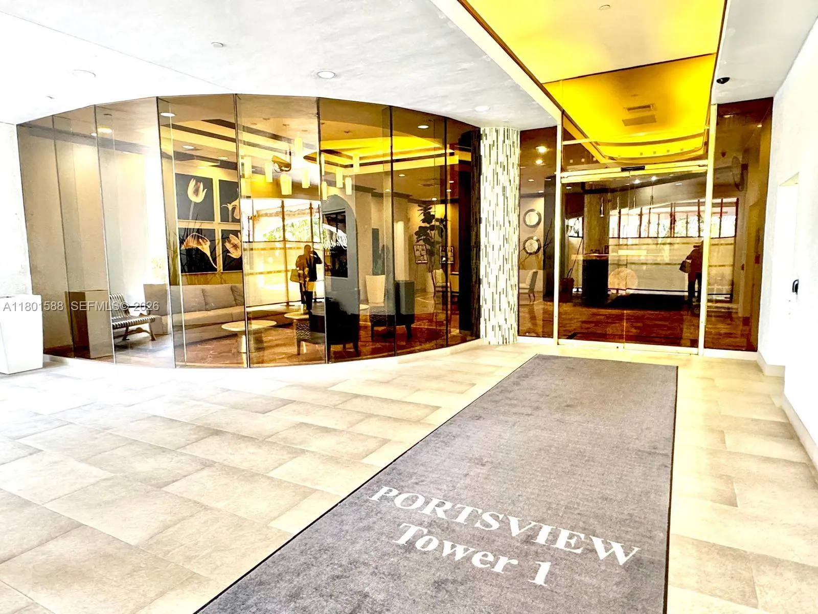 3610 Yacht Club Dr 810, Aventura, Florida 33180, Aventura, Florida 33180, 2 Bedrooms Bedrooms, ,2 BathroomsBathrooms,Residential,For Sale,3610 Yacht Club Dr 810, Aventura, Florida 33180,A11801588