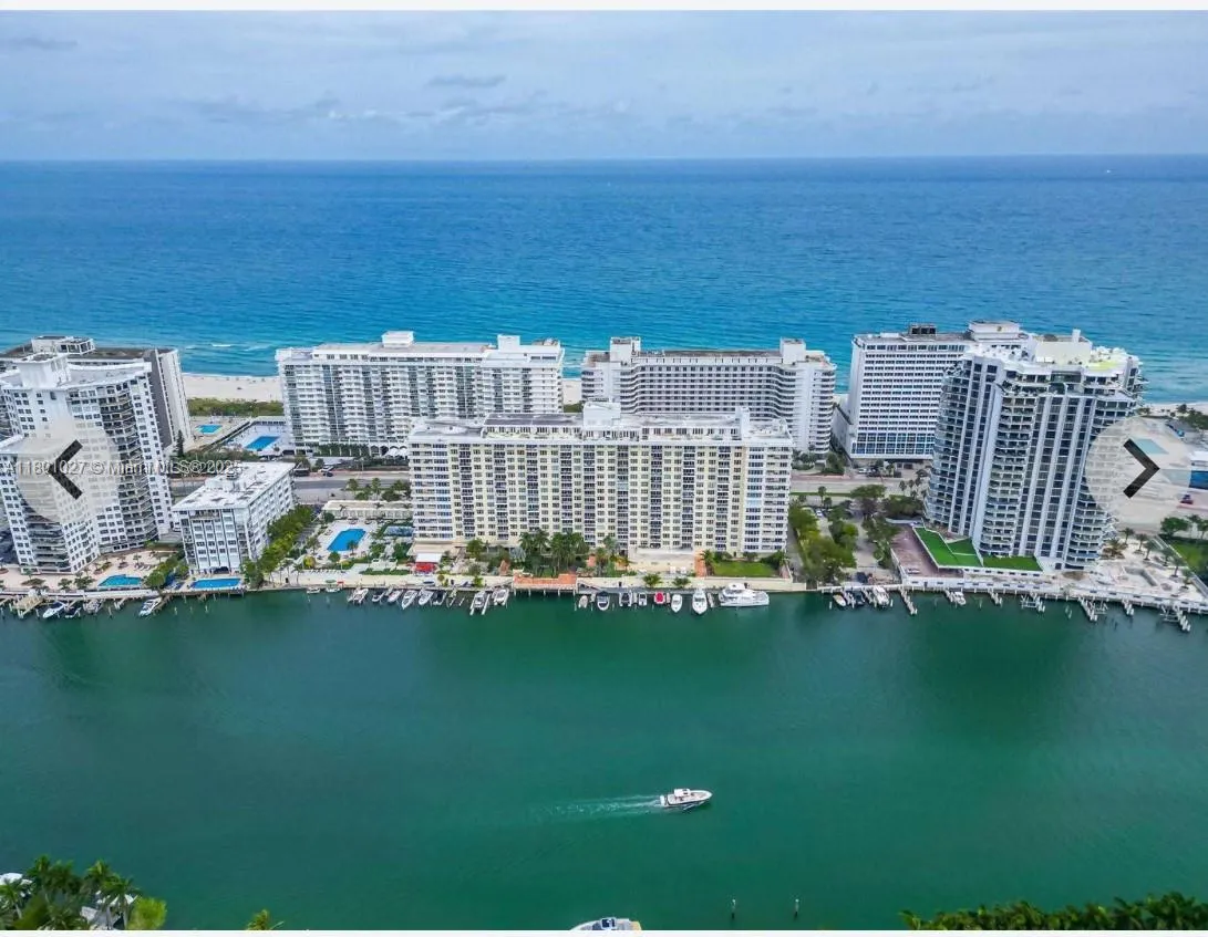 5600 Collins Ave 14k, Miami Beach, Florida 33140, Miami Beach, Florida 33140, 3 Bedrooms Bedrooms, ,3 BathroomsBathrooms,Residential Lease,For Rent,5600 Collins Ave 14k, Miami Beach, Florida 33140,A11801027