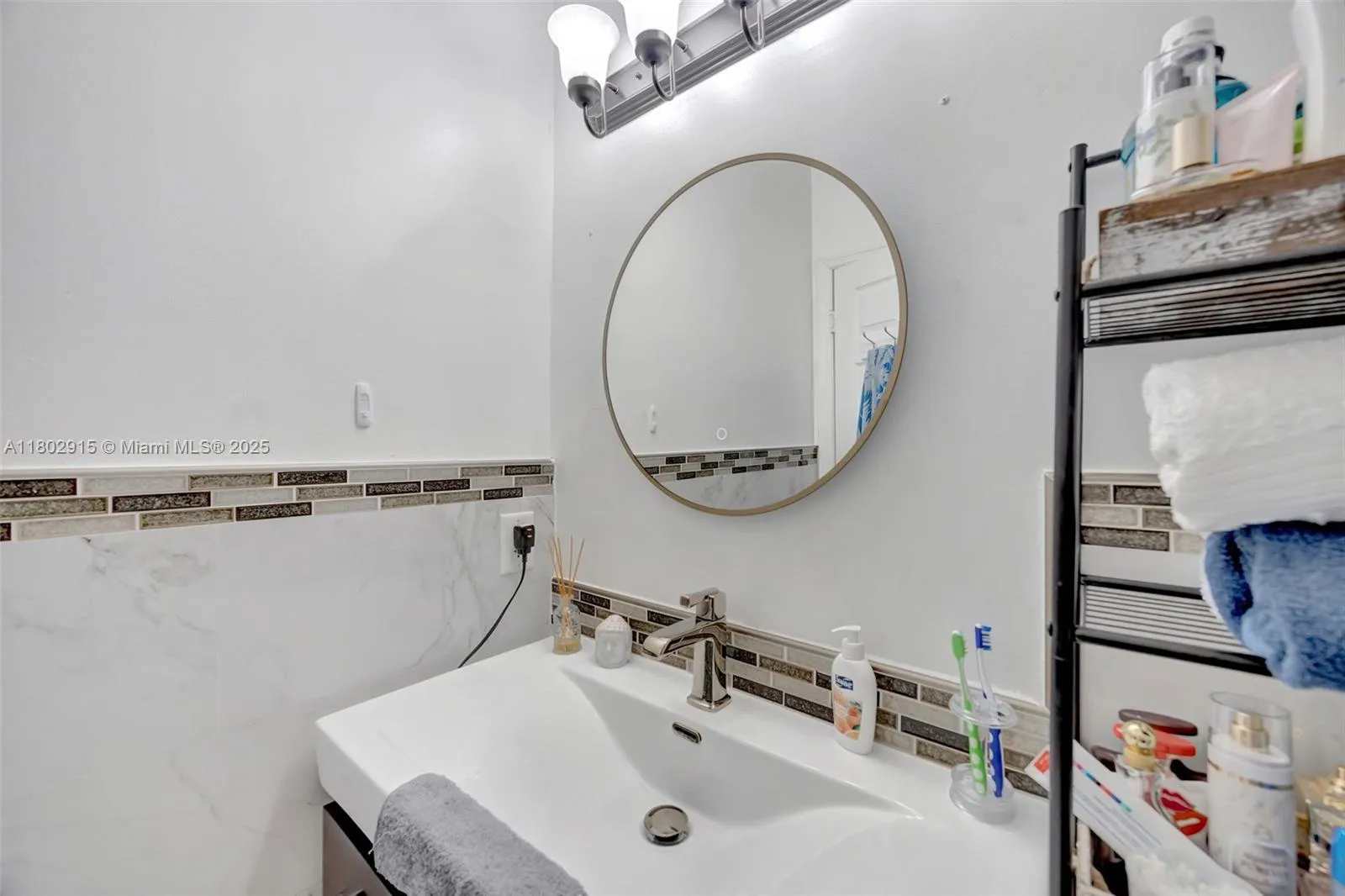 1130 Ne 41st Ave, Homestead, Florida 33033, Homestead, Florida 33033, 3 Bedrooms Bedrooms, ,2 BathroomsBathrooms,Residential,For Sale,1130 Ne 41st Ave, Homestead, Florida 33033,A11802915