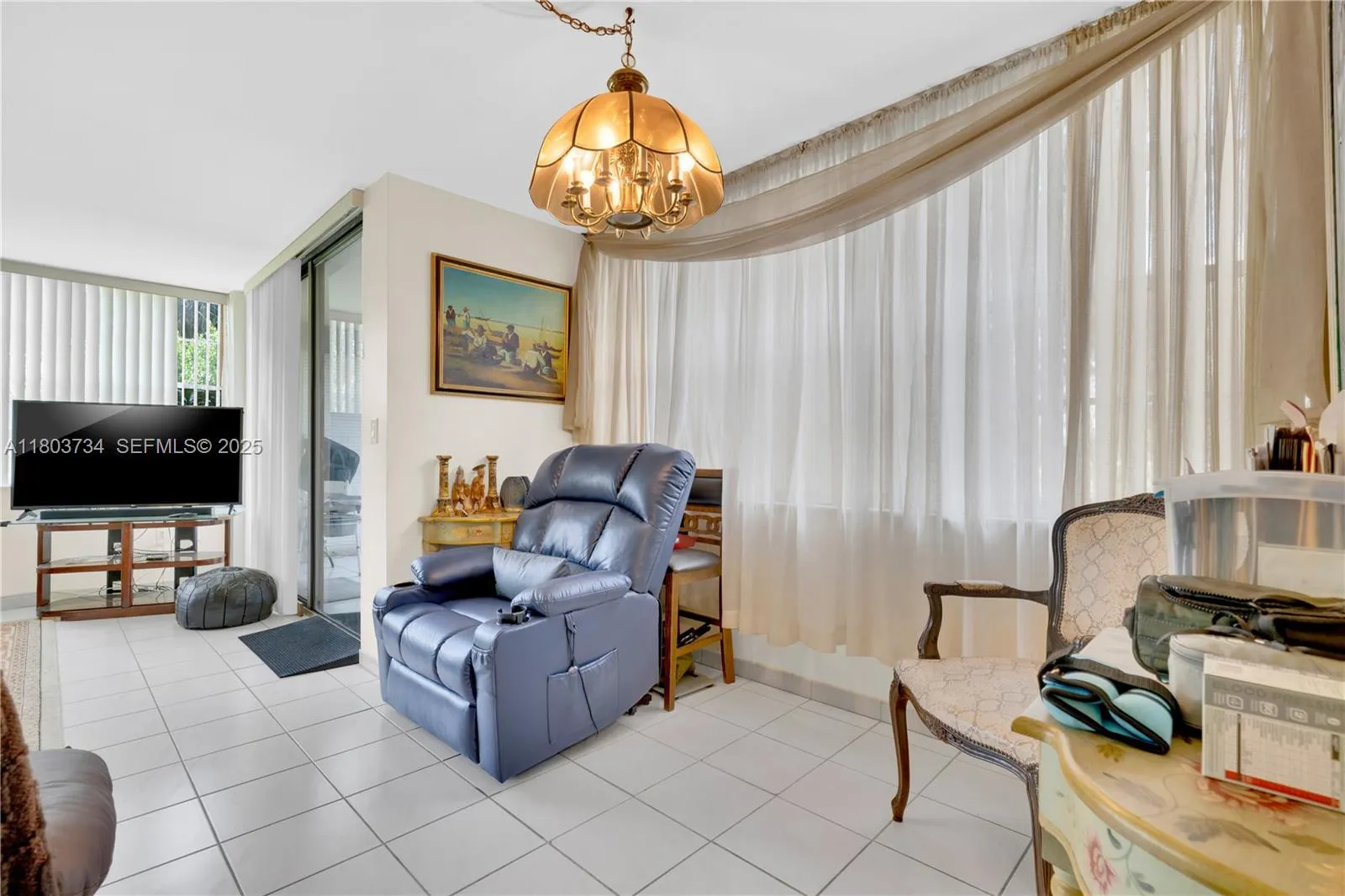1400 Saint Charles Pl L4, Pembroke Pines, Florida, Pembroke Pines, Florida 33026, 2 Bedrooms Bedrooms, ,2 BathroomsBathrooms,Residential,For Sale,1400 Saint Charles Pl L4, Pembroke Pines, Florida ,A11803734
