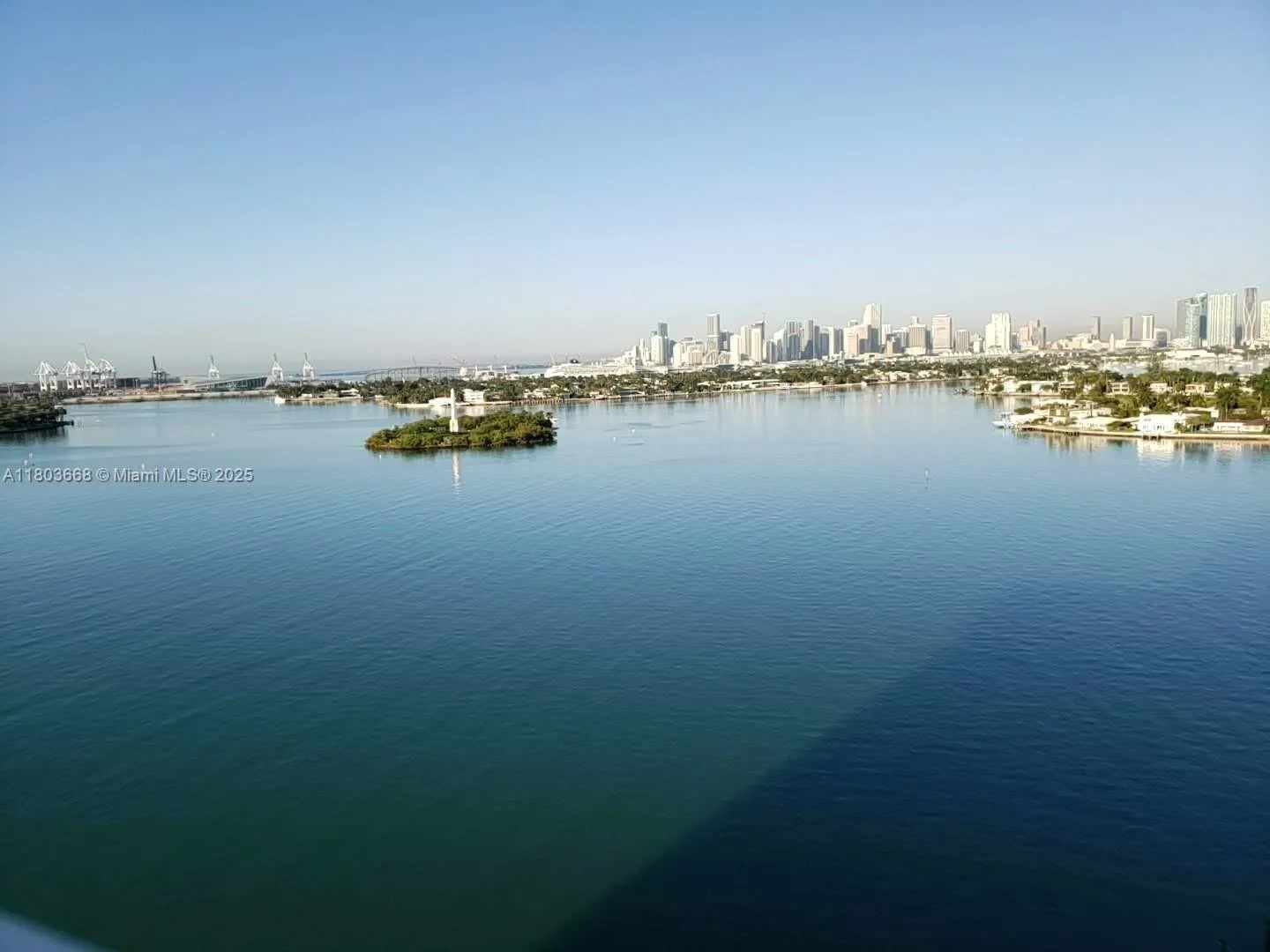 9 Island Ave 1806, Miami Beach, Florida 33139, Miami Beach, Florida 33139, 2 Bedrooms Bedrooms, ,2 BathroomsBathrooms,Residential,For Sale,9 Island Ave 1806, Miami Beach, Florida 33139,A11803668