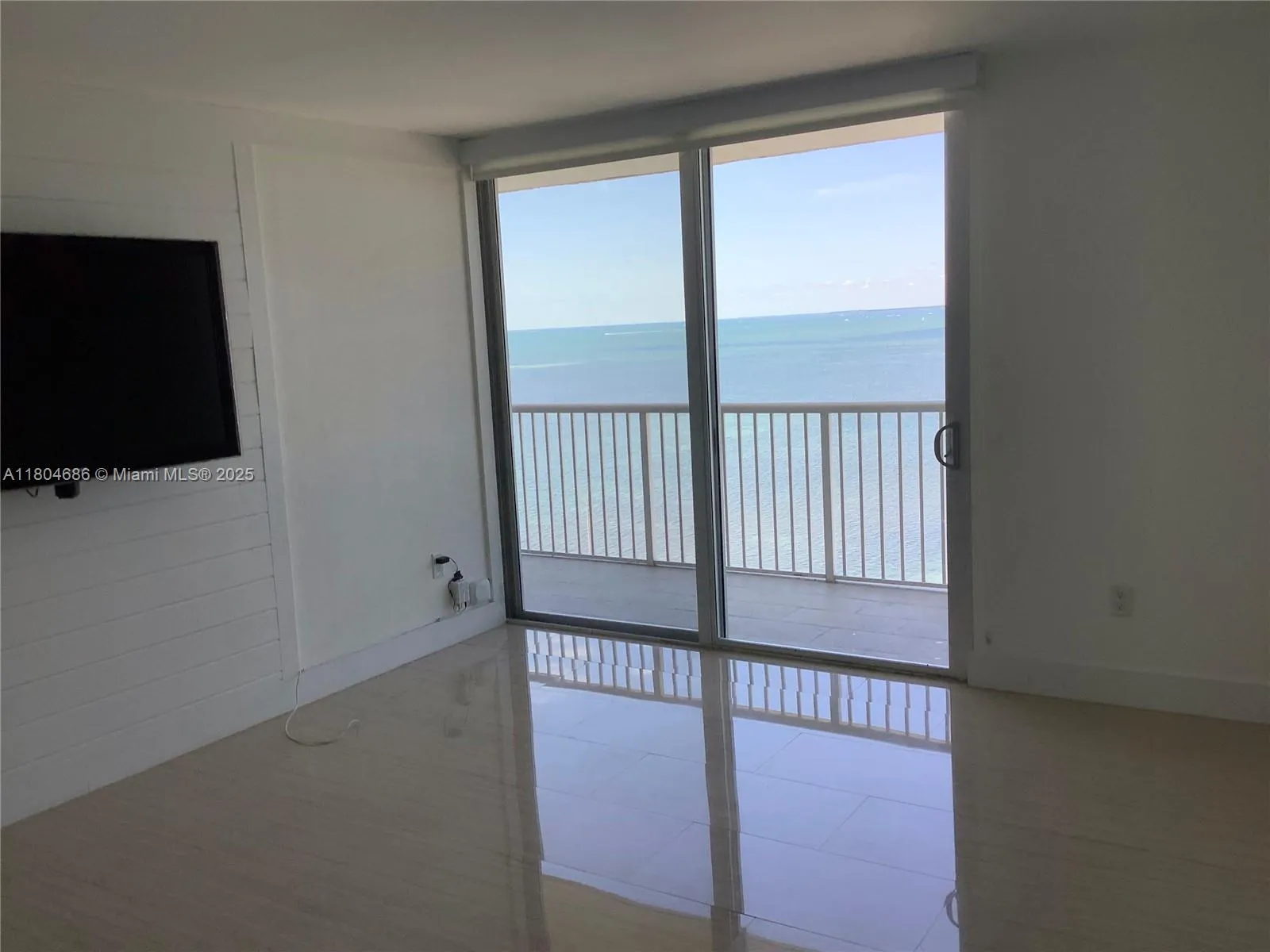 150 Se 25 Rd 14h, Miami, Florida 33129, Miami, Florida 33129, 1 Bedroom Bedrooms, ,1 BathroomBathrooms,Residential,For Sale,150 Se 25 Rd 14h, Miami, Florida 33129,A11804686