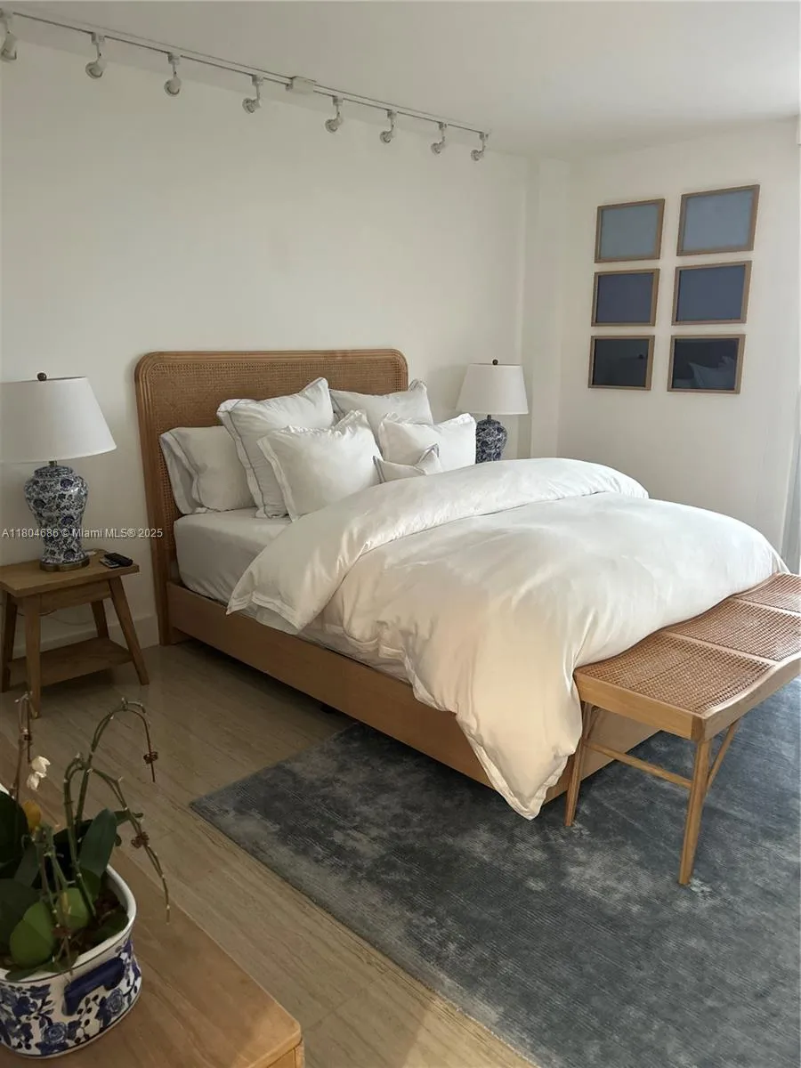 150 Se 25 Rd 14h, Miami, Florida 33129, Miami, Florida 33129, 1 Bedroom Bedrooms, ,1 BathroomBathrooms,Residential,For Sale,150 Se 25 Rd 14h, Miami, Florida 33129,A11804686