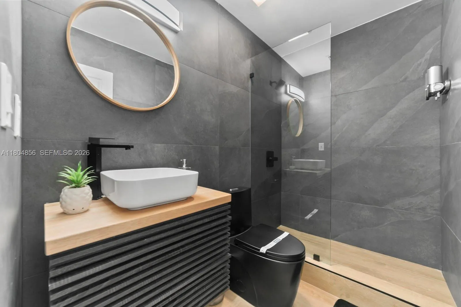 1631 N 29th Ct, Hollywood, Florida 33020, Hollywood, Florida 33020, 4 Bedrooms Bedrooms, ,3 BathroomsBathrooms,Residential Lease,For Rent,1631 N 29th Ct, Hollywood, Florida 33020,A11804856