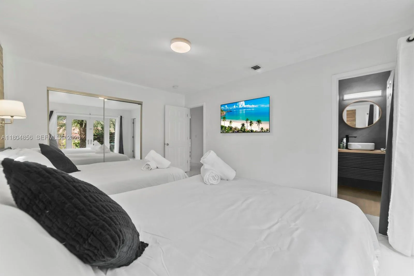 1631 N 29th Ct, Hollywood, Florida 33020, Hollywood, Florida 33020, 4 Bedrooms Bedrooms, ,3 BathroomsBathrooms,Residential Lease,For Rent,1631 N 29th Ct, Hollywood, Florida 33020,A11804856
