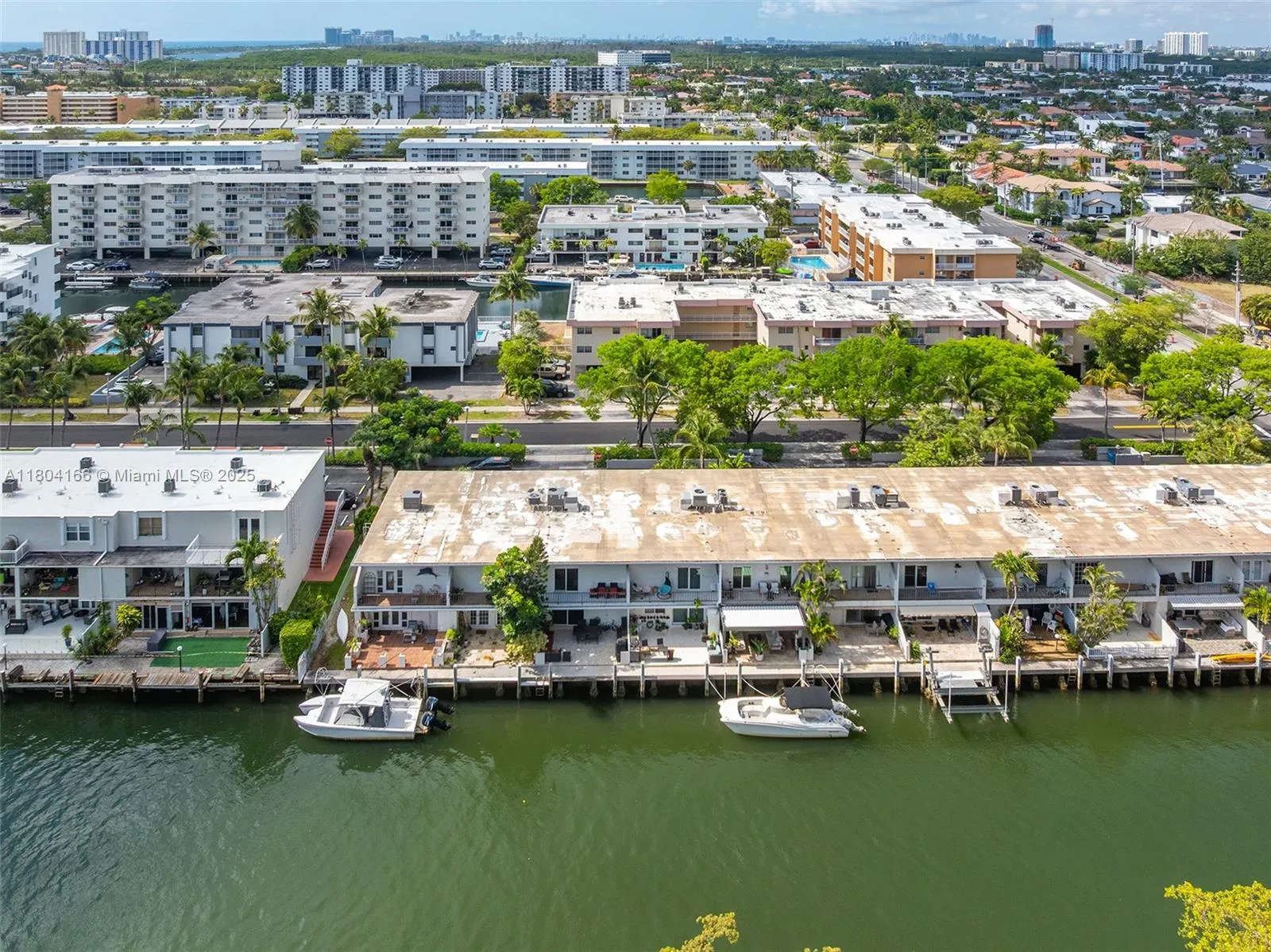 3553 Ne 171st St P, North Miami Beach, Florida 331, North Miami Beach, Florida 33160, 3 Bedrooms Bedrooms, ,3 BathroomsBathrooms,Residential,For Sale,3553 Ne 171st St P, North Miami Beach, Florida 331,A11804166