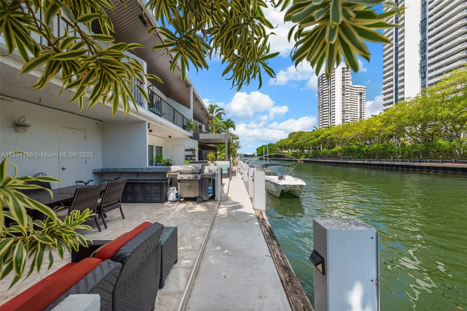 3553 Ne 171st St P, North Miami Beach, Florida 331, North Miami Beach, Florida 33160, 3 Bedrooms Bedrooms, ,3 BathroomsBathrooms,Residential,For Sale,3553 Ne 171st St P, North Miami Beach, Florida 331,A11804166
