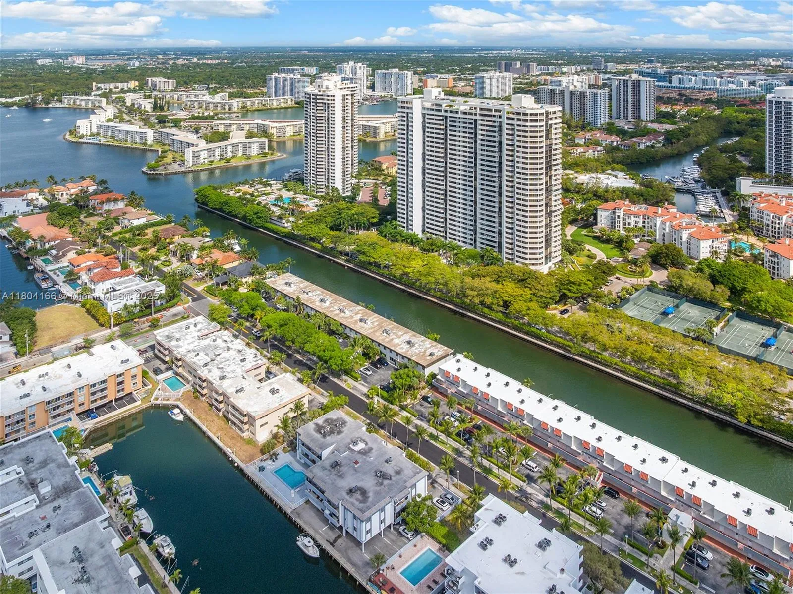 3553 Ne 171st St P, North Miami Beach, Florida 331, North Miami Beach, Florida 33160, 3 Bedrooms Bedrooms, ,3 BathroomsBathrooms,Residential,For Sale,3553 Ne 171st St P, North Miami Beach, Florida 331,A11804166