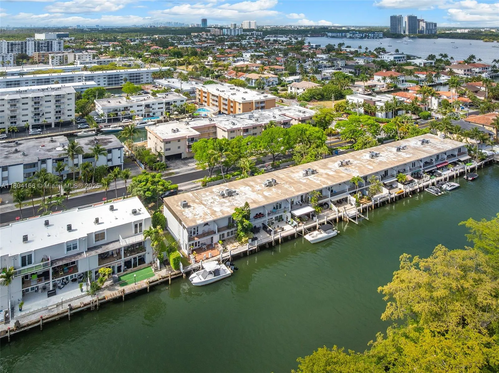 3553 Ne 171st St P, North Miami Beach, Florida 331, North Miami Beach, Florida 33160, 3 Bedrooms Bedrooms, ,3 BathroomsBathrooms,Residential,For Sale,3553 Ne 171st St P, North Miami Beach, Florida 331,A11804166