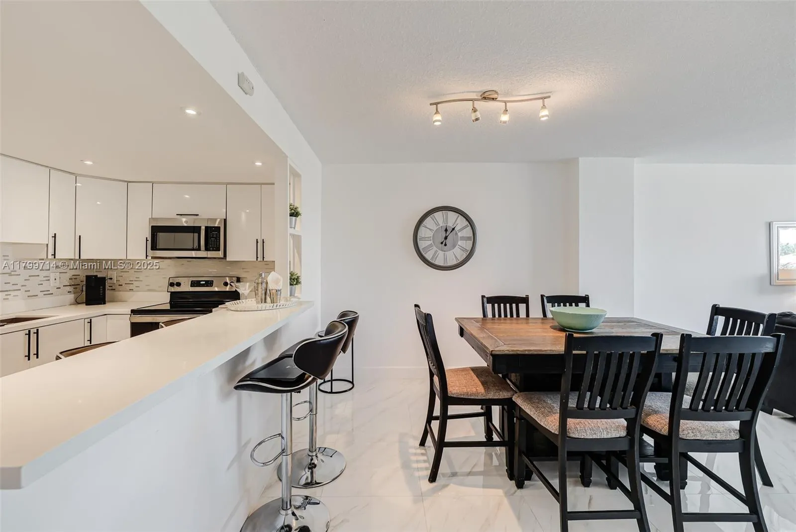 19370 Collins Ave 324, Sunny Isles Beach, Florida, Sunny Isles Beach, Florida 33160, 1 Bedroom Bedrooms, ,1 BathroomBathrooms,Residential,For Sale,19370 Collins Ave 324, Sunny Isles Beach, Florida ,A11799714