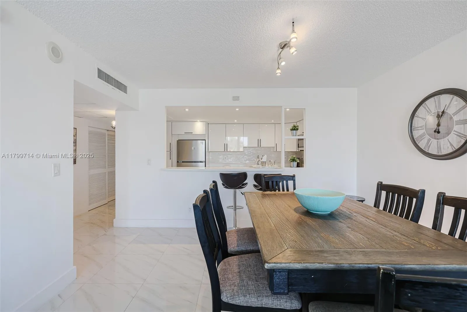 19370 Collins Ave 324, Sunny Isles Beach, Florida, Sunny Isles Beach, Florida 33160, 1 Bedroom Bedrooms, ,1 BathroomBathrooms,Residential,For Sale,19370 Collins Ave 324, Sunny Isles Beach, Florida ,A11799714