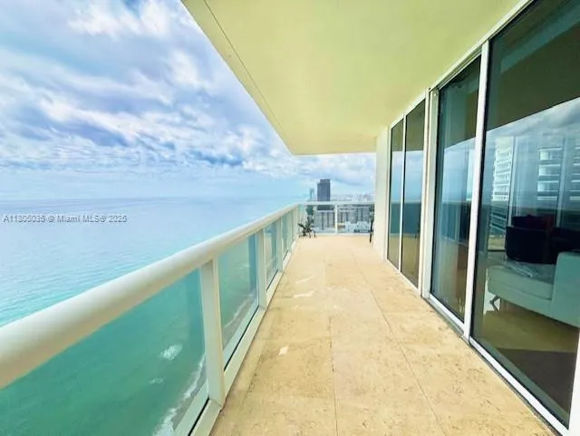 1830 S Ocean Dr 3702, Hallandale Beach, Florida 33, Hallandale Beach, Florida 33009, 3 Bedrooms Bedrooms, ,3 BathroomsBathrooms,Residential Lease,For Rent,1830 S Ocean Dr 3702, Hallandale Beach, Florida 33,A11805035