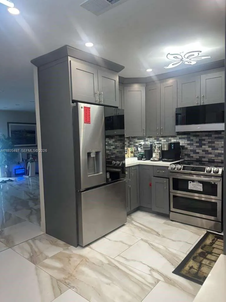 6761 Allen St, Hollywood, Florida 33024, Hollywood, Florida 33024, 4 Bedrooms Bedrooms, ,3 BathroomsBathrooms,Residential,For Sale,6761 Allen St, Hollywood, Florida 33024,A11805497