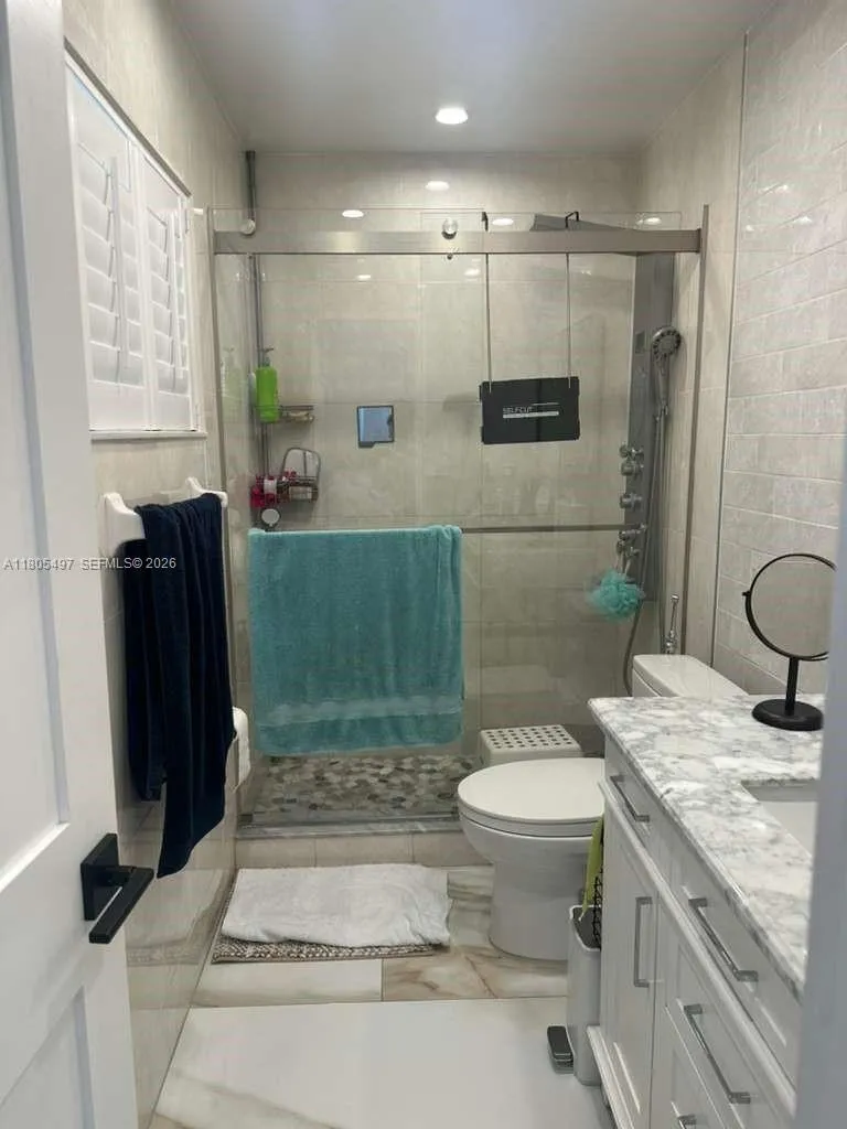 6761 Allen St, Hollywood, Florida 33024, Hollywood, Florida 33024, 4 Bedrooms Bedrooms, ,3 BathroomsBathrooms,Residential,For Sale,6761 Allen St, Hollywood, Florida 33024,A11805497