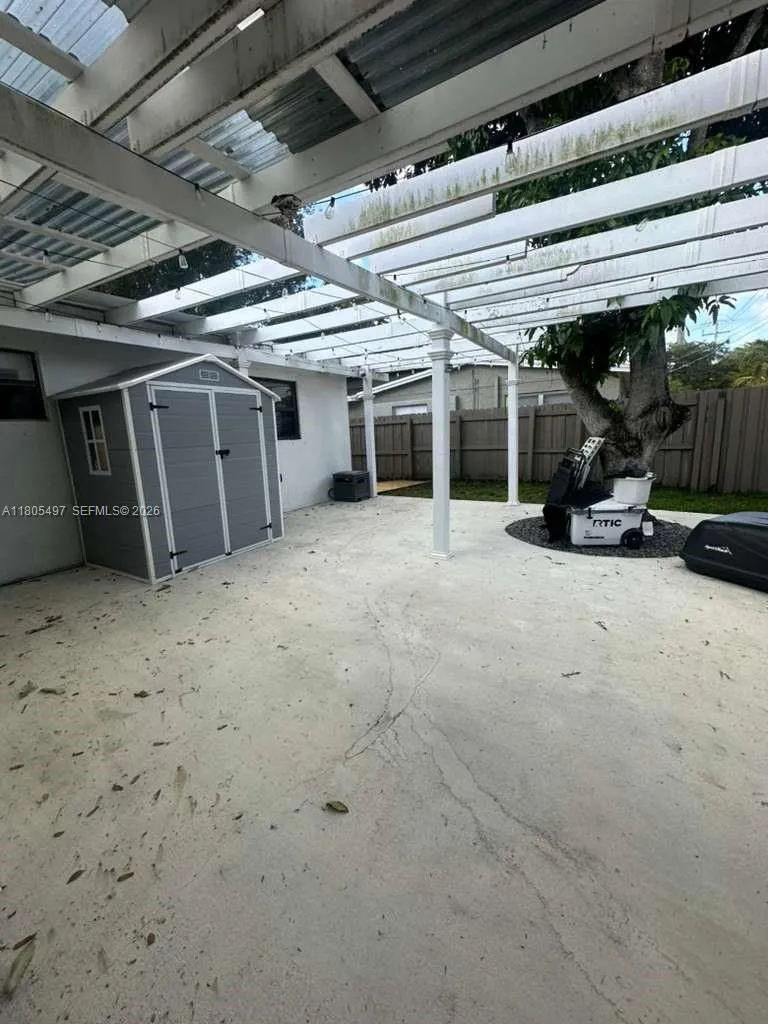 6761 Allen St, Hollywood, Florida 33024, Hollywood, Florida 33024, 4 Bedrooms Bedrooms, ,3 BathroomsBathrooms,Residential,For Sale,6761 Allen St, Hollywood, Florida 33024,A11805497