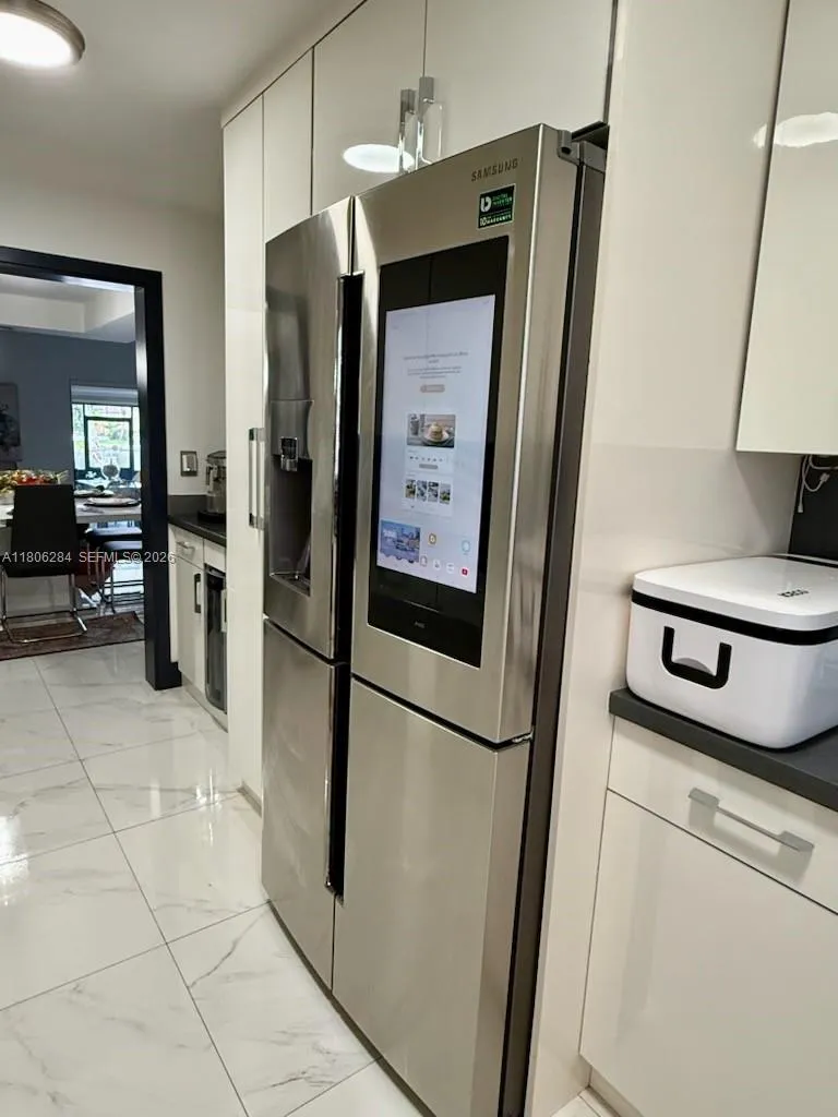 8992 Palm Tree Ln 8992, Pembroke Pines, Florida 33, Pembroke Pines, Florida 33024, 3 Bedrooms Bedrooms, ,2 BathroomsBathrooms,Residential,For Sale,8992 Palm Tree Ln 8992, Pembroke Pines, Florida 33,A11806284