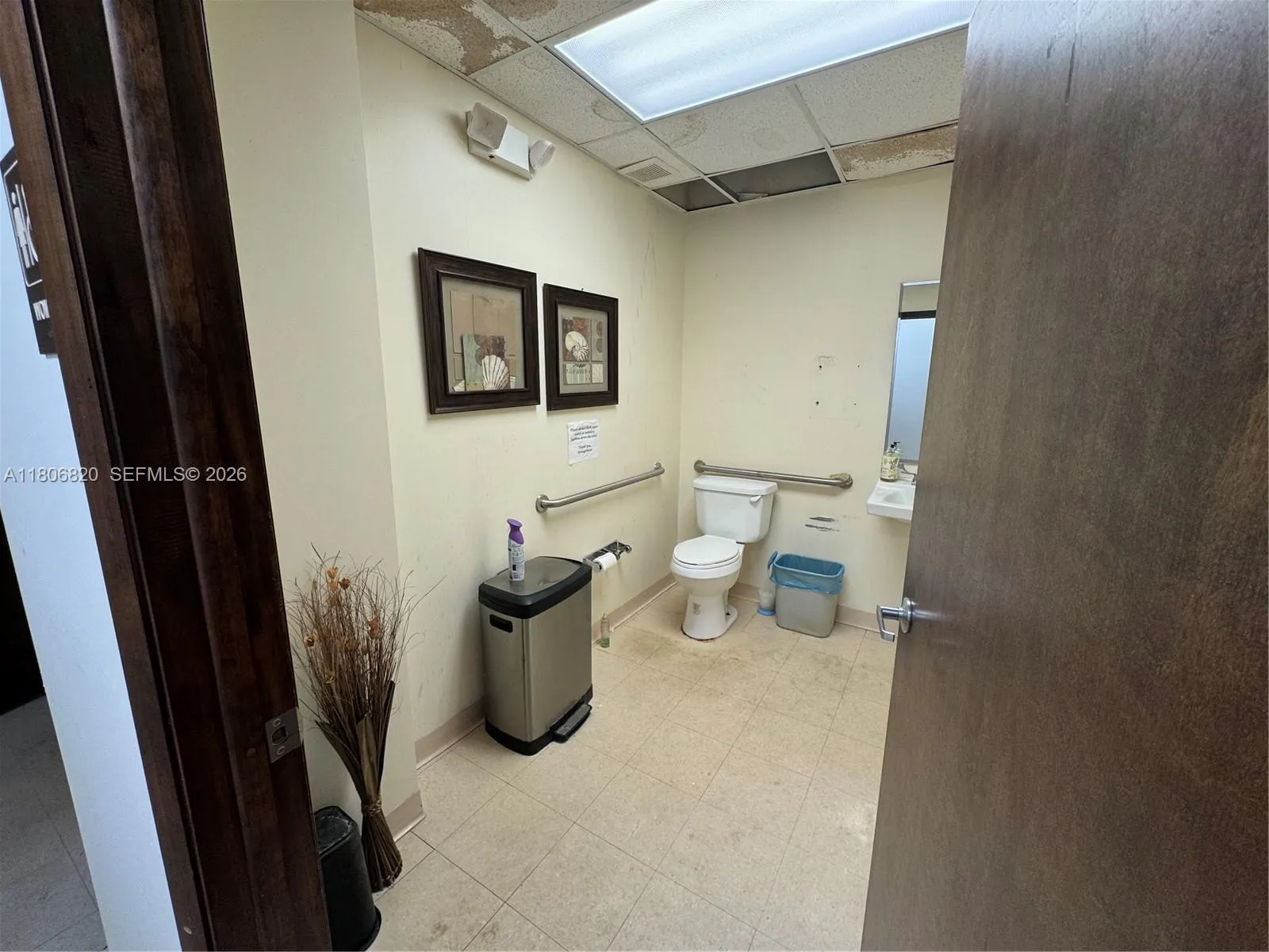 1930 Tyler St, Hollywood, Florida 33020, Hollywood, Florida 33020, ,Commercial Lease,For Rent,1930 Tyler St, Hollywood, Florida 33020,A11806820