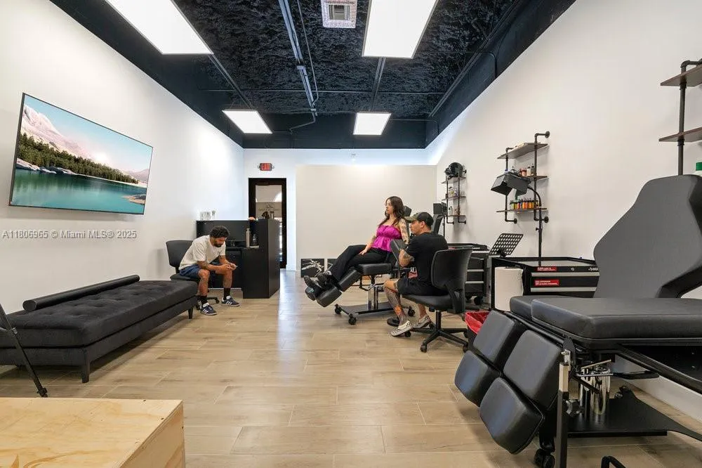 1100 Sunset Strip 1, Sunrise, Florida 33313, Sunrise, Florida 33313, ,Commercial Lease,For Rent,1100 Sunset Strip 1, Sunrise, Florida 33313,A11806965