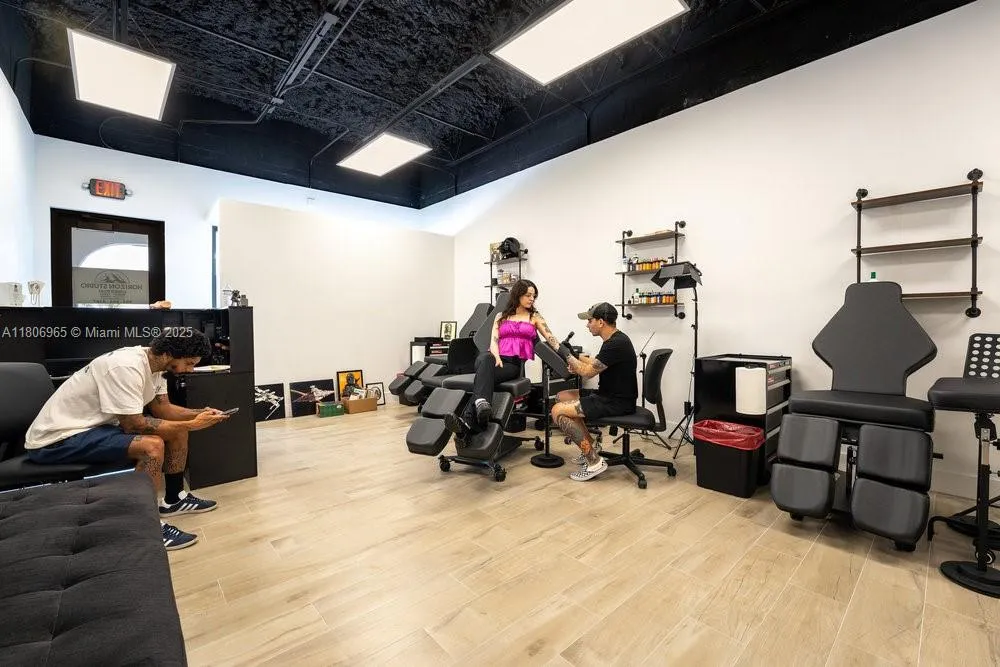 1100 Sunset Strip 1, Sunrise, Florida 33313, Sunrise, Florida 33313, ,Commercial Lease,For Rent,1100 Sunset Strip 1, Sunrise, Florida 33313,A11806965