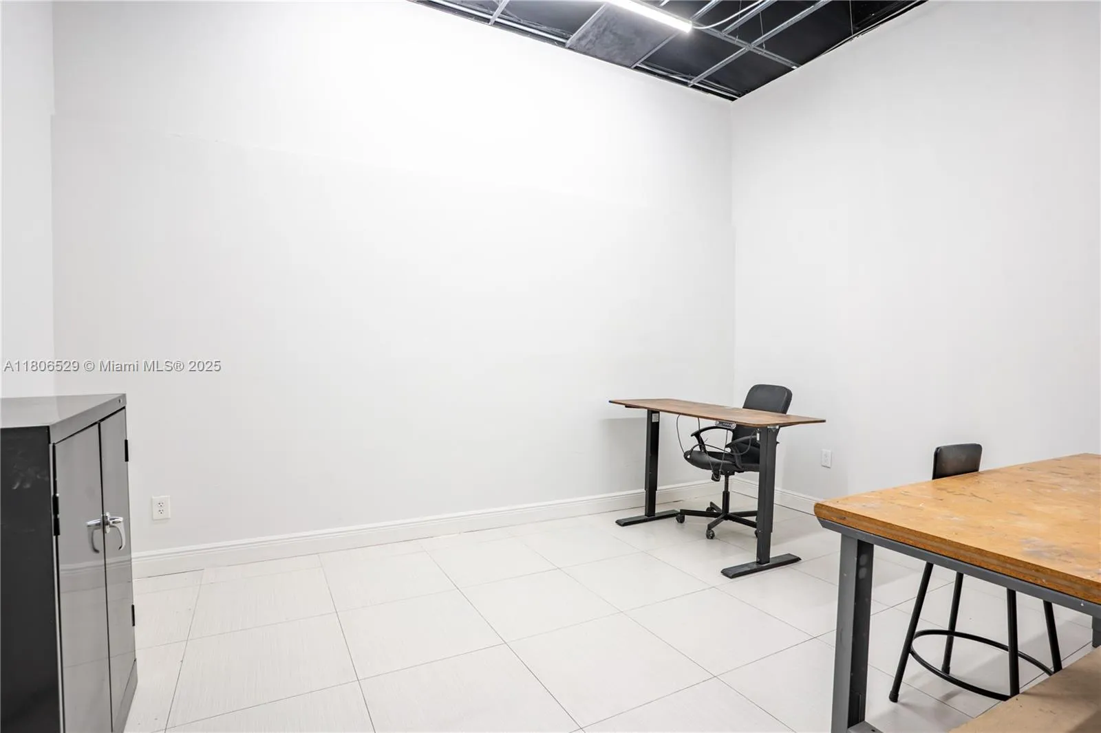 1210 Stirling Rd, Dania Beach, Florida 33004, Dania Beach, Florida 33004, ,Commercial Lease,For Rent,1210 Stirling Rd, Dania Beach, Florida 33004,A11806529