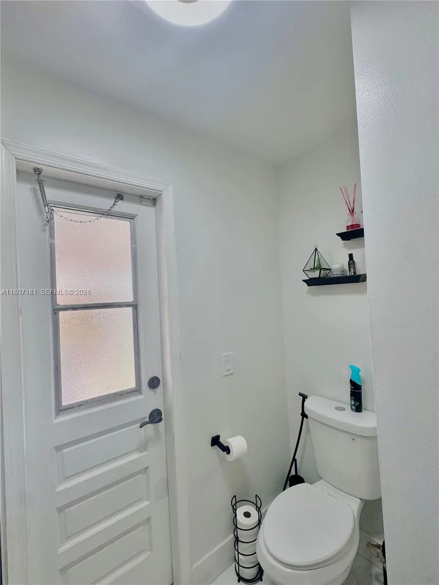 15421 Sw 158th St, Miami, Florida 33187, Miami, Florida 33187, 5 Bedrooms Bedrooms, ,2 BathroomsBathrooms,Residential,For Sale,15421 Sw 158th St, Miami, Florida 33187,A11807181