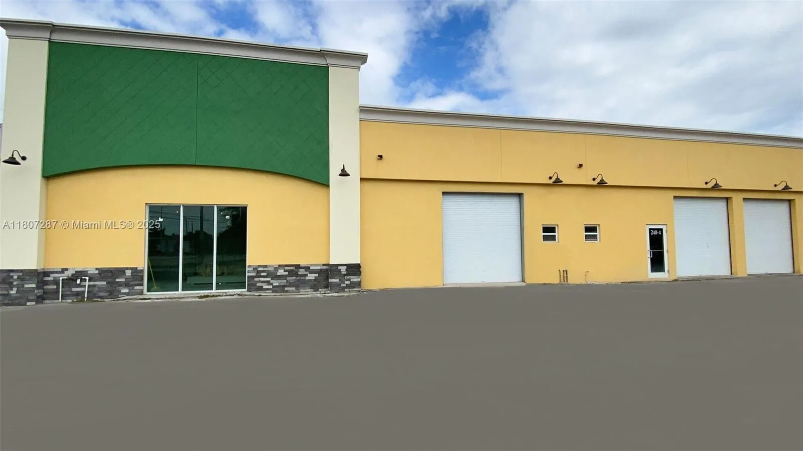 240 Andrews Ave 240-04, Pompano Beach, Florida 330, Pompano Beach, Florida 33069, ,Commercial Lease,For Rent,240 Andrews Ave 240-04, Pompano Beach, Florida 330,A11807287
